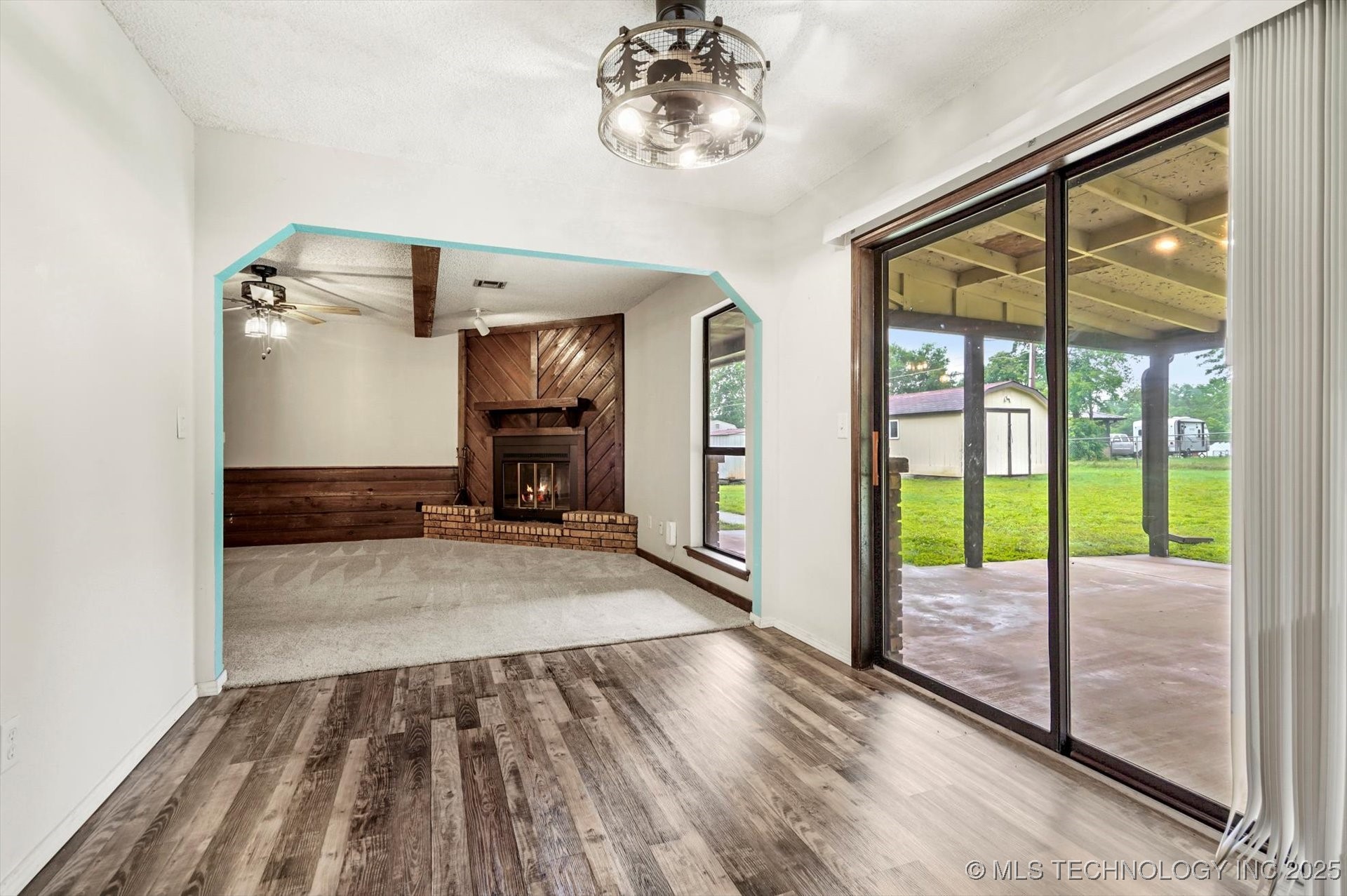 32112 E 721 Road Property Photo 16