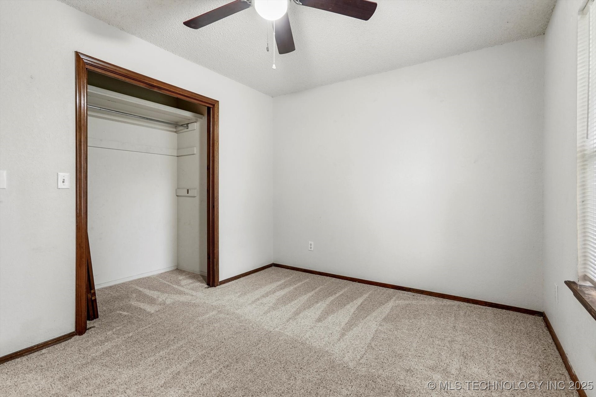 32112 E 721 Road Property Photo 24