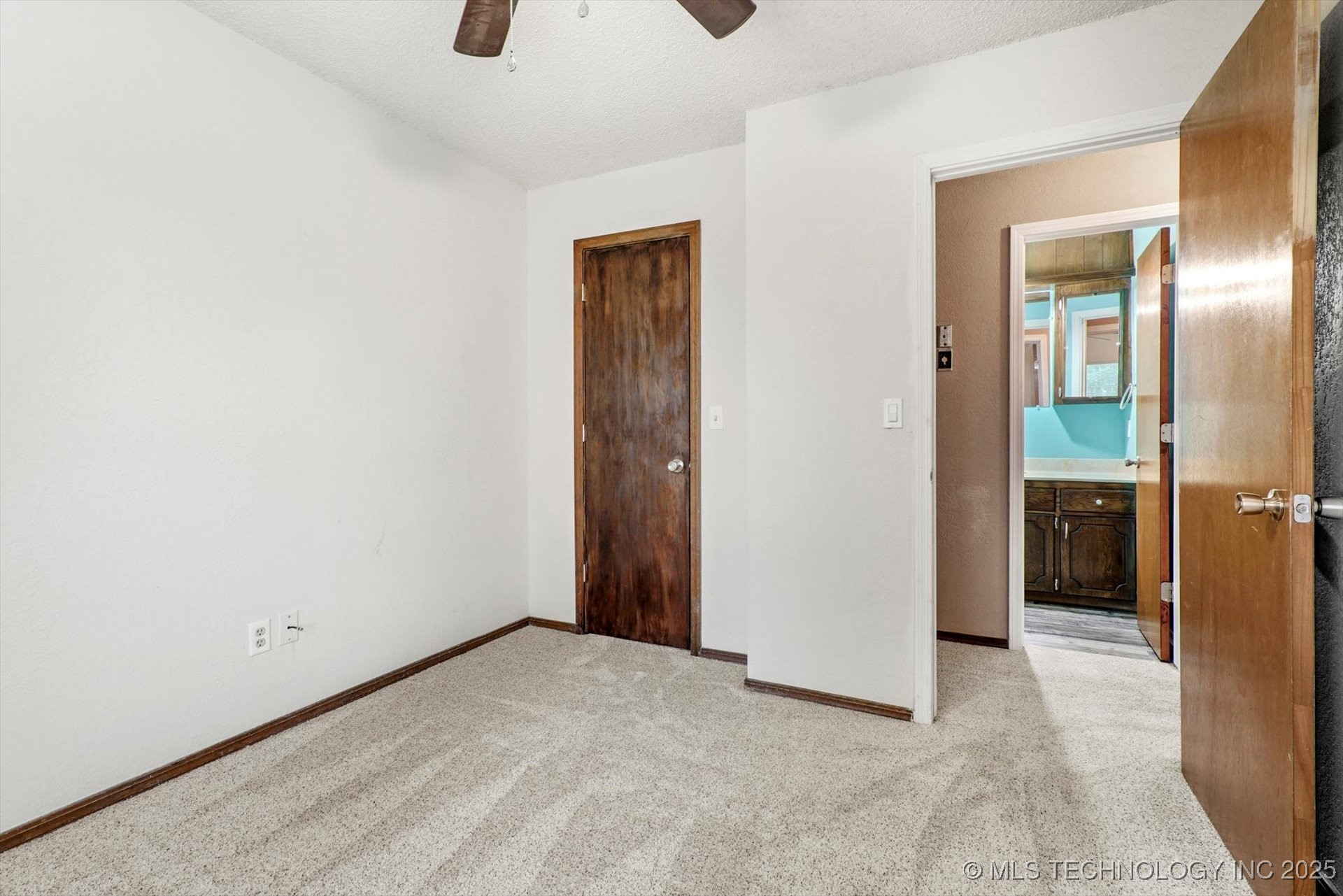 32112 E 721 Road Property Photo 27