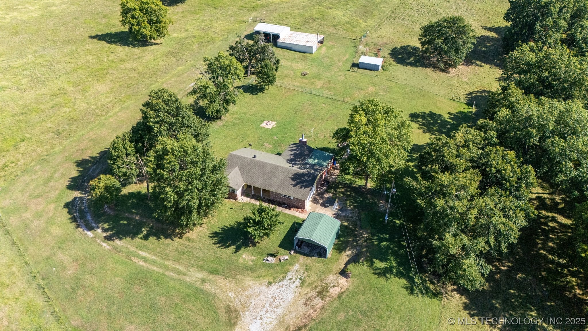 3462 E Highway 412 Property Photo 1