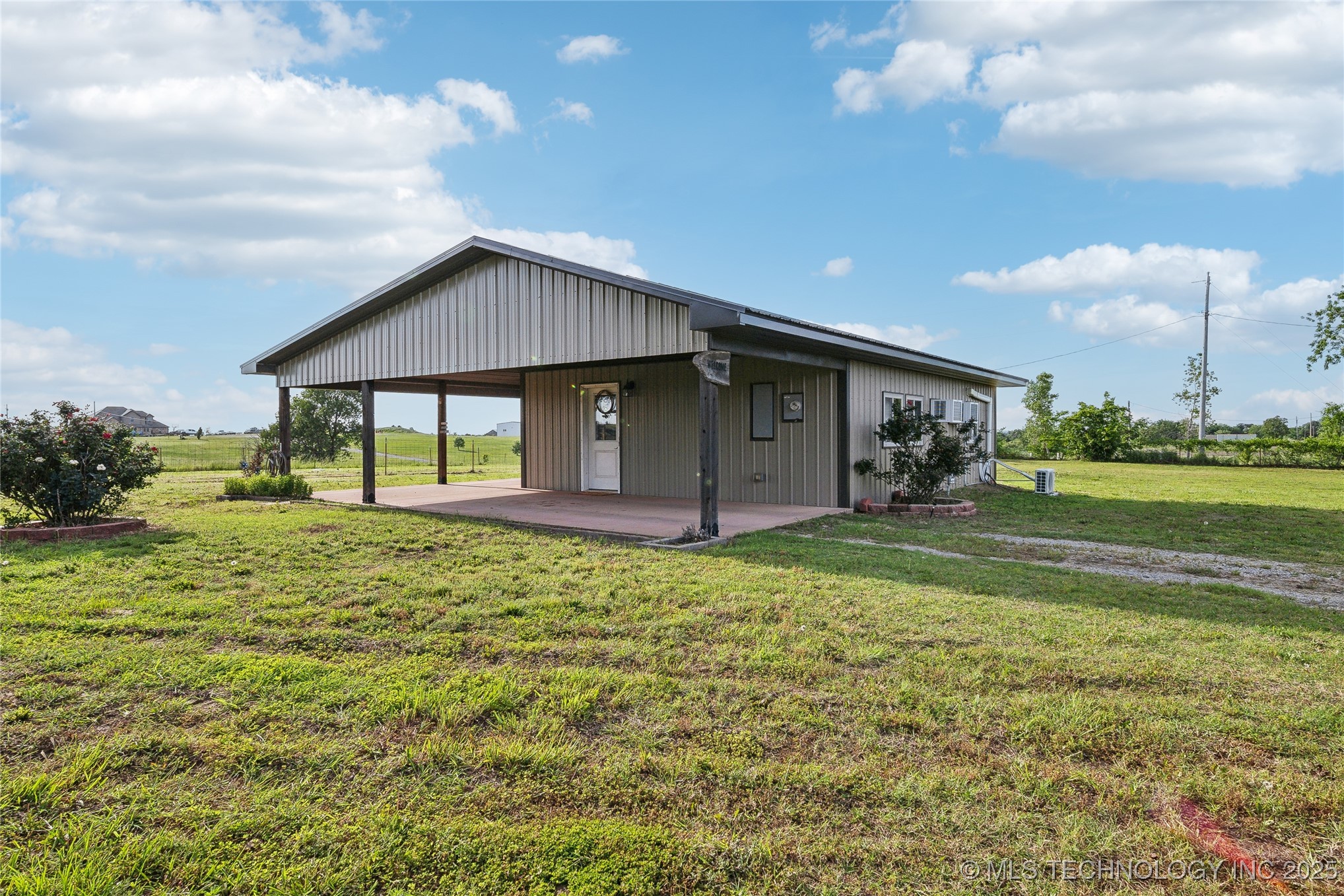 1200 S Oak Grove Road Property Photo 1