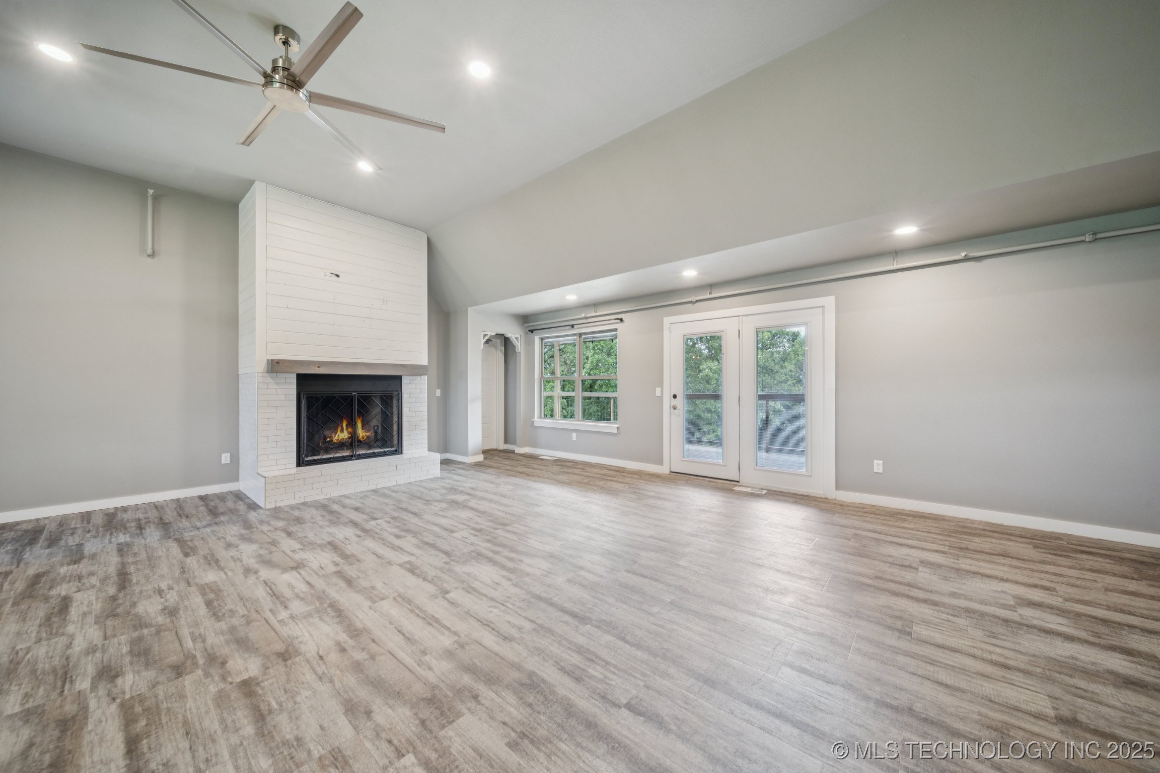 13329 Kevin Lane Property Photo 10