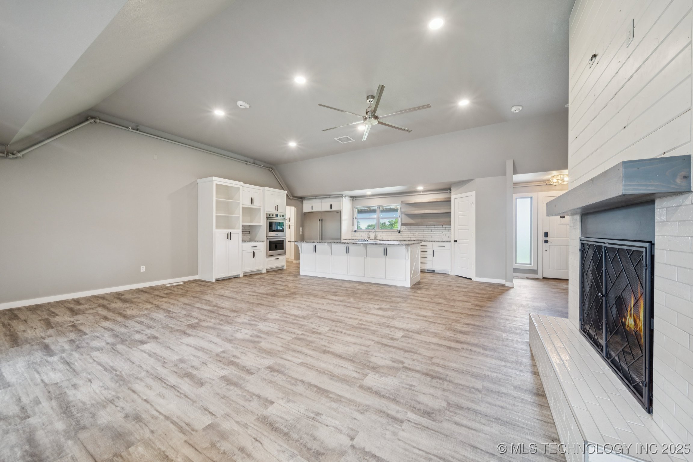 13329 Kevin Lane Property Photo 12