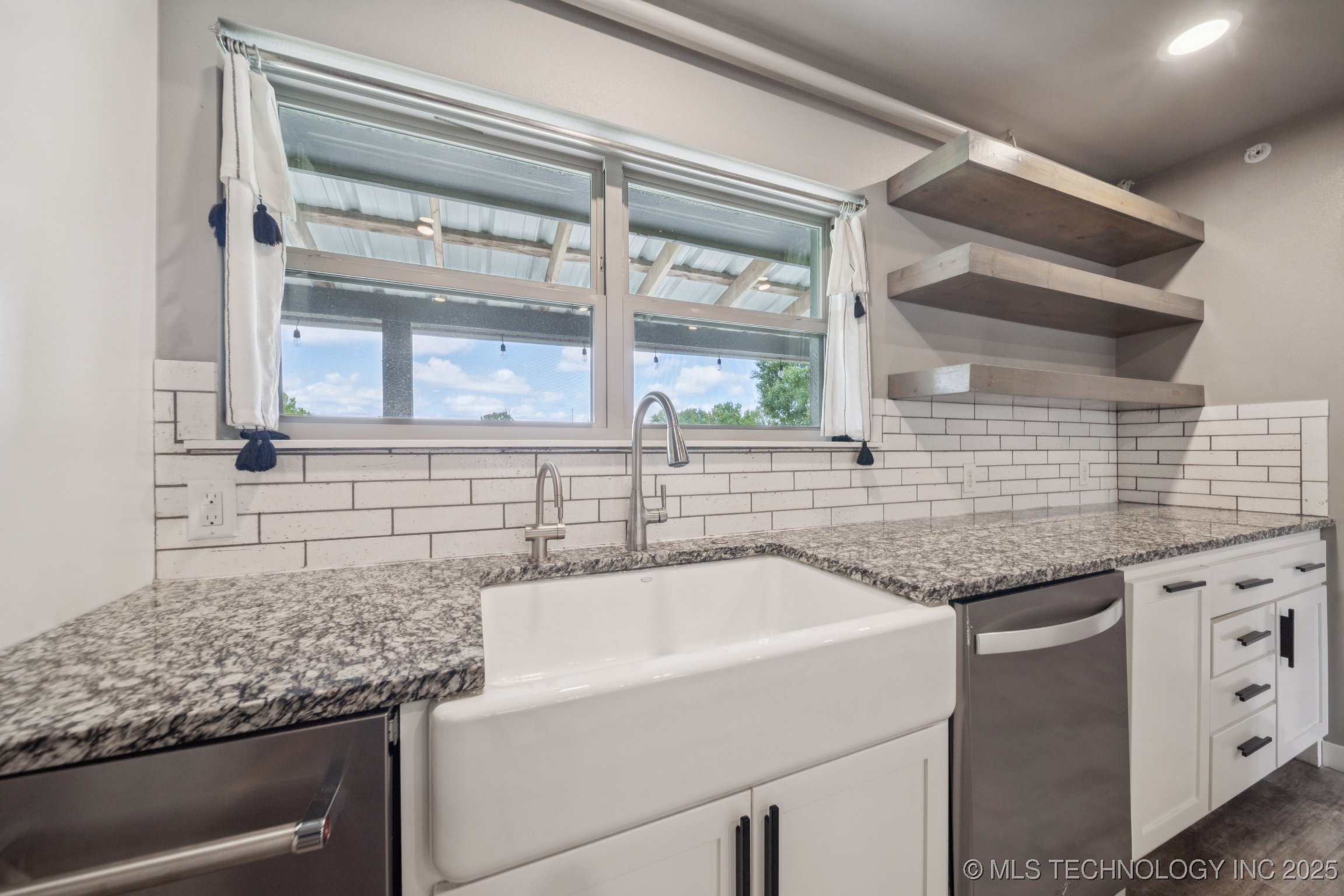 13329 Kevin Lane Property Photo 16