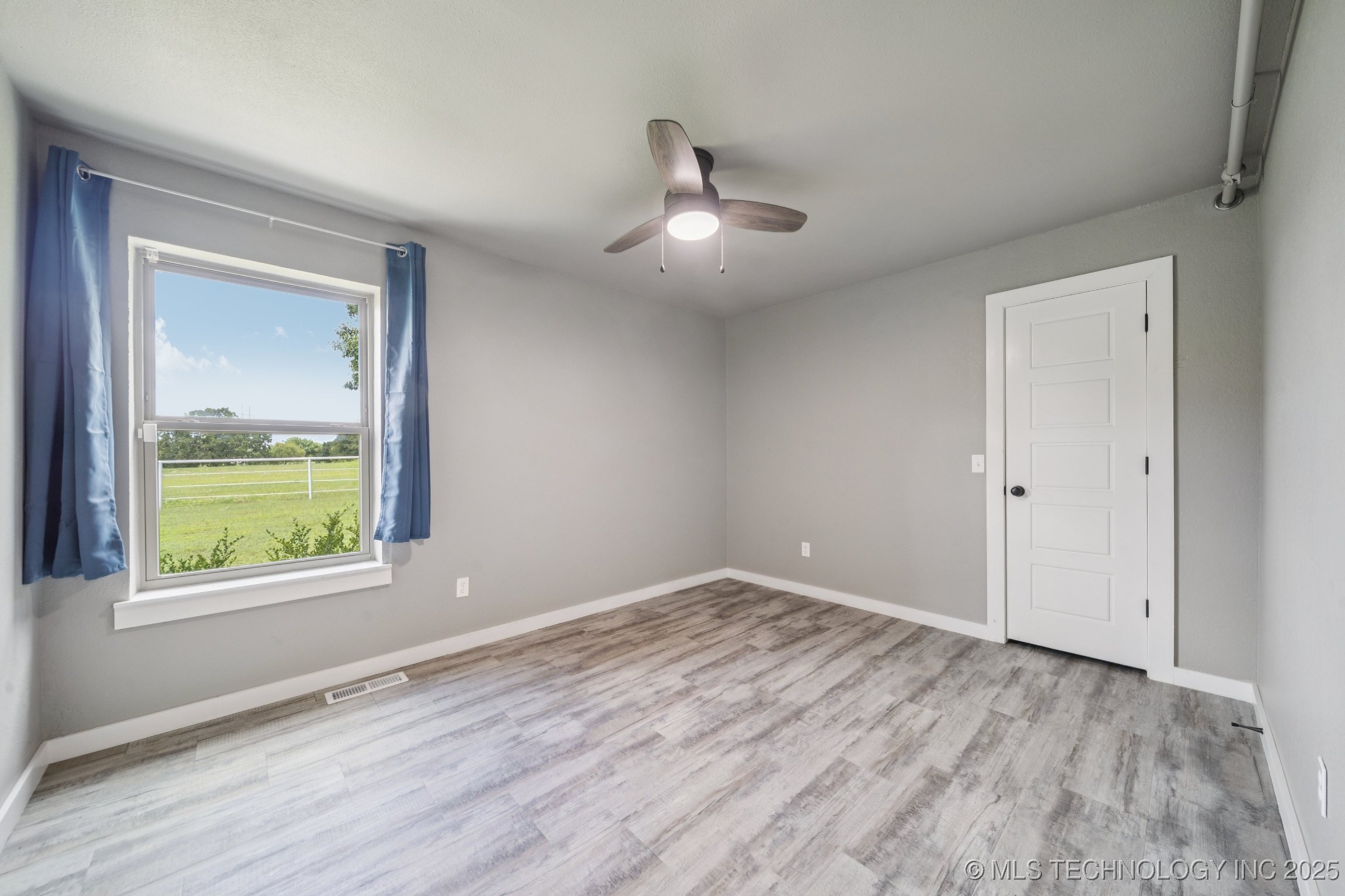 13329 Kevin Lane Property Photo 26