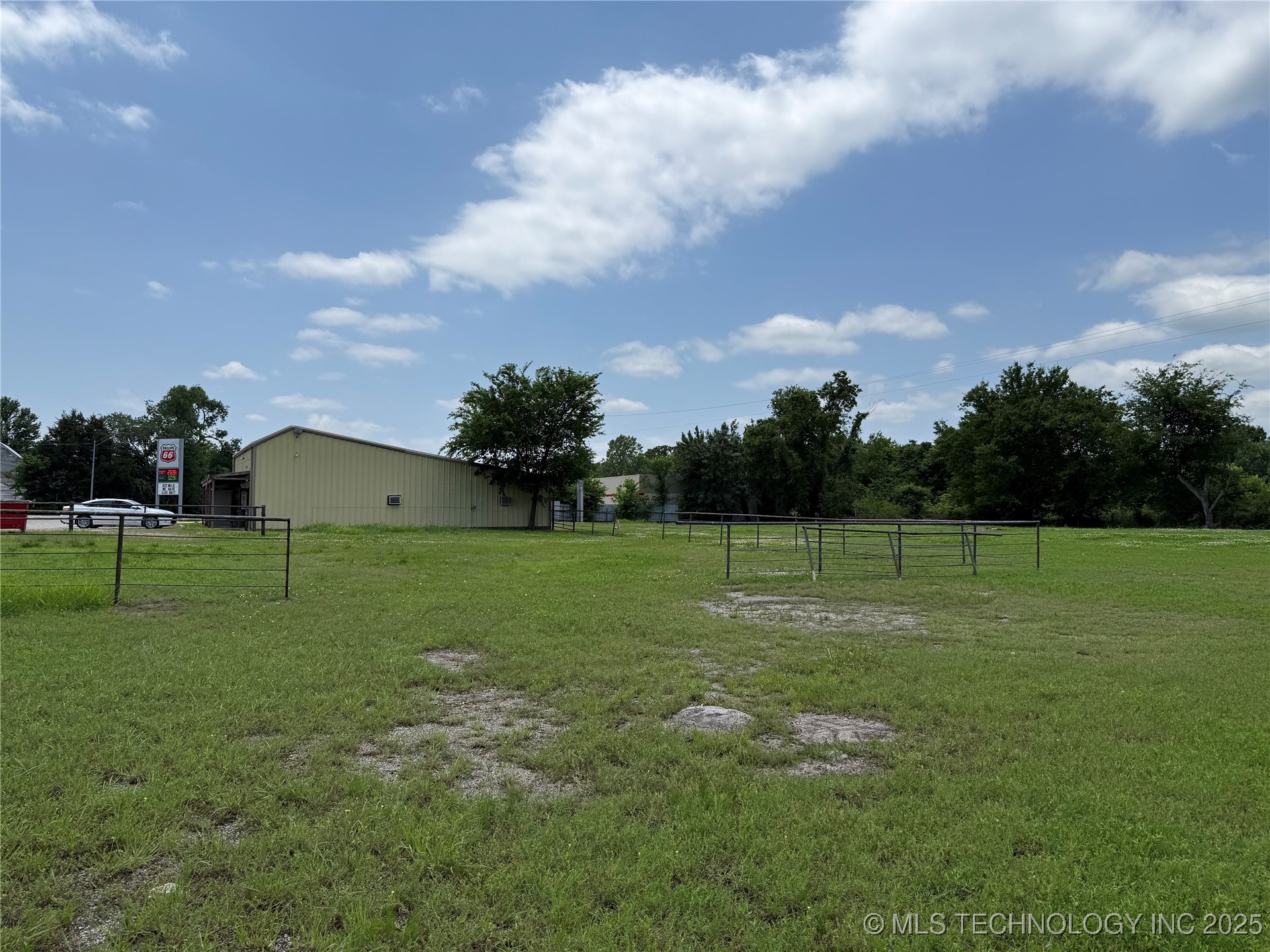 20425 Highway 66 Highway Property Photo 9