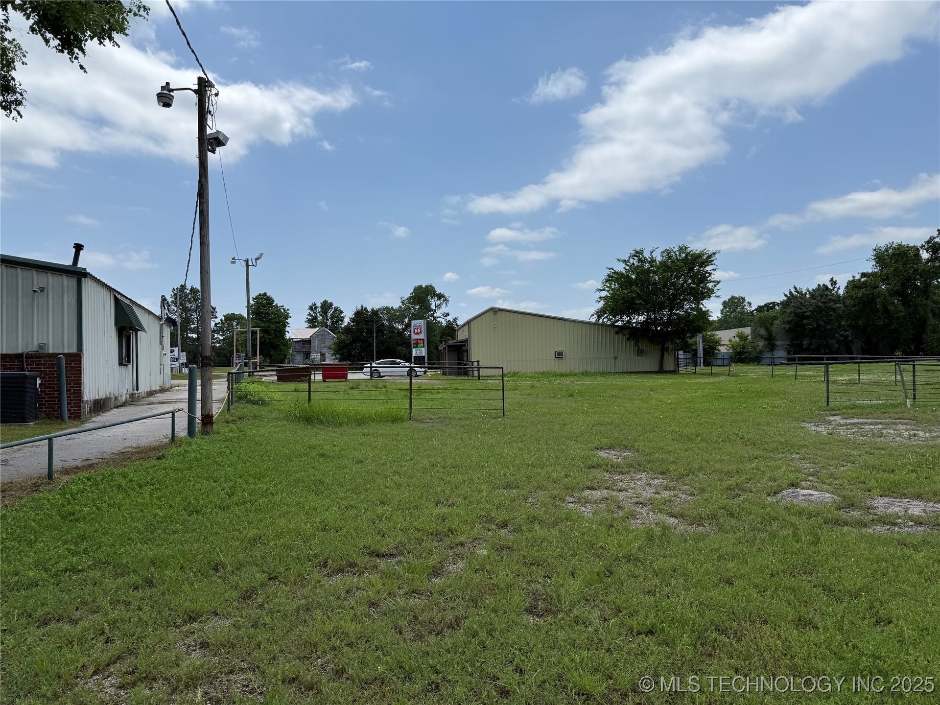 20425 Highway 66 Highway Property Photo 14