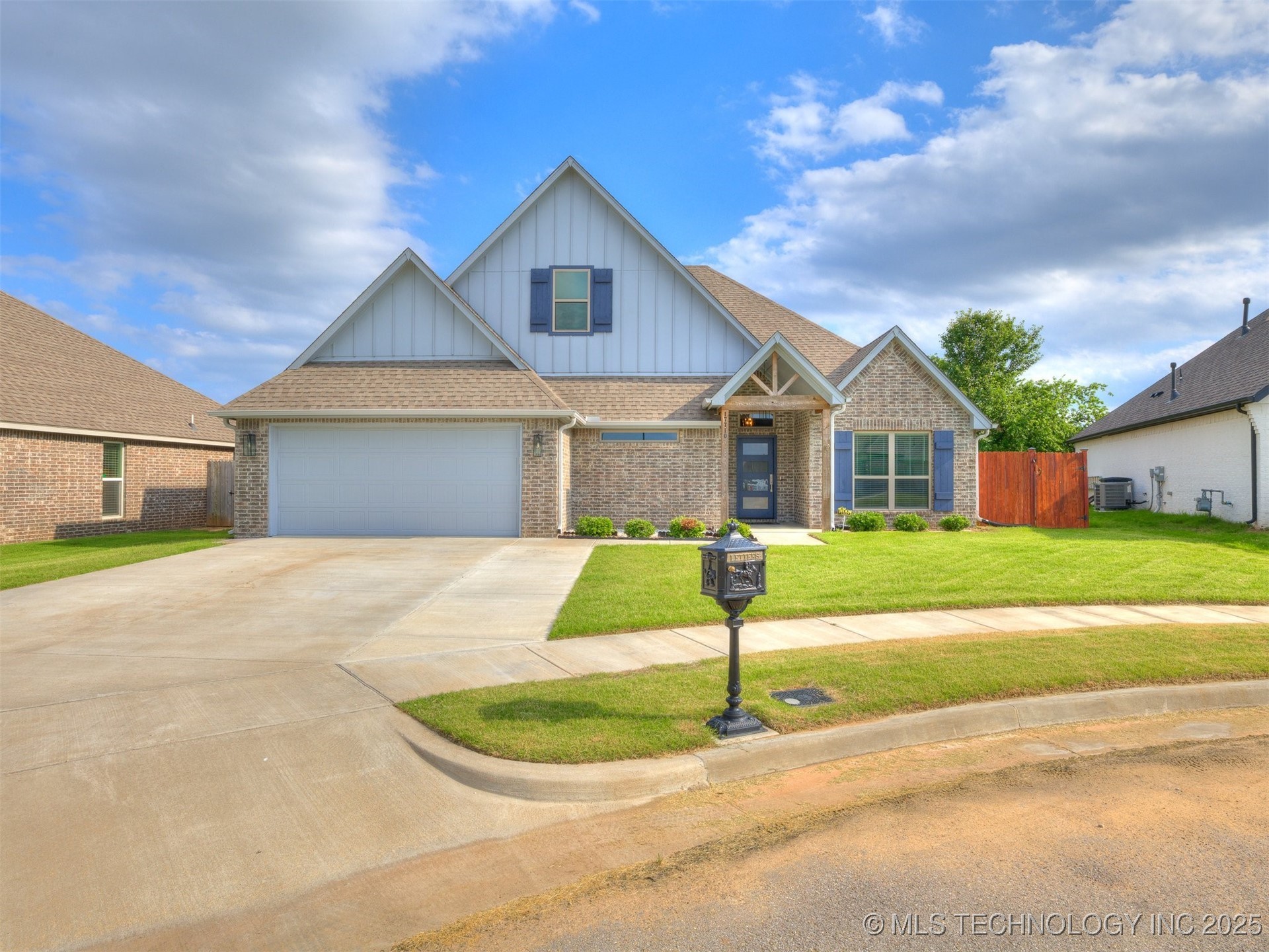 17710 E 45th Place S Property Photo 1