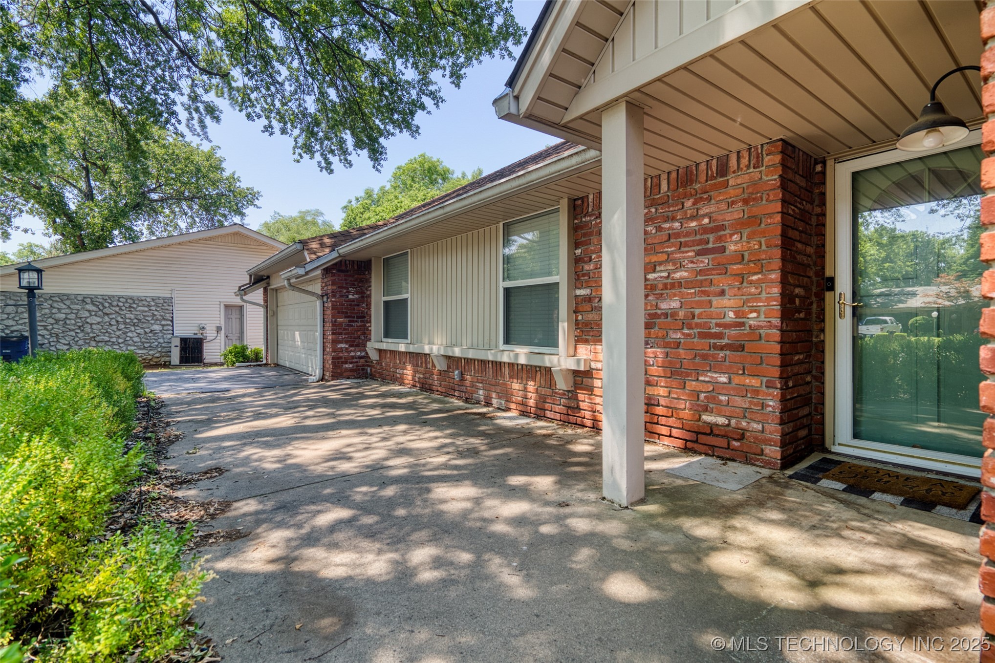 8308 S Indianapolis Place Property Photo 1