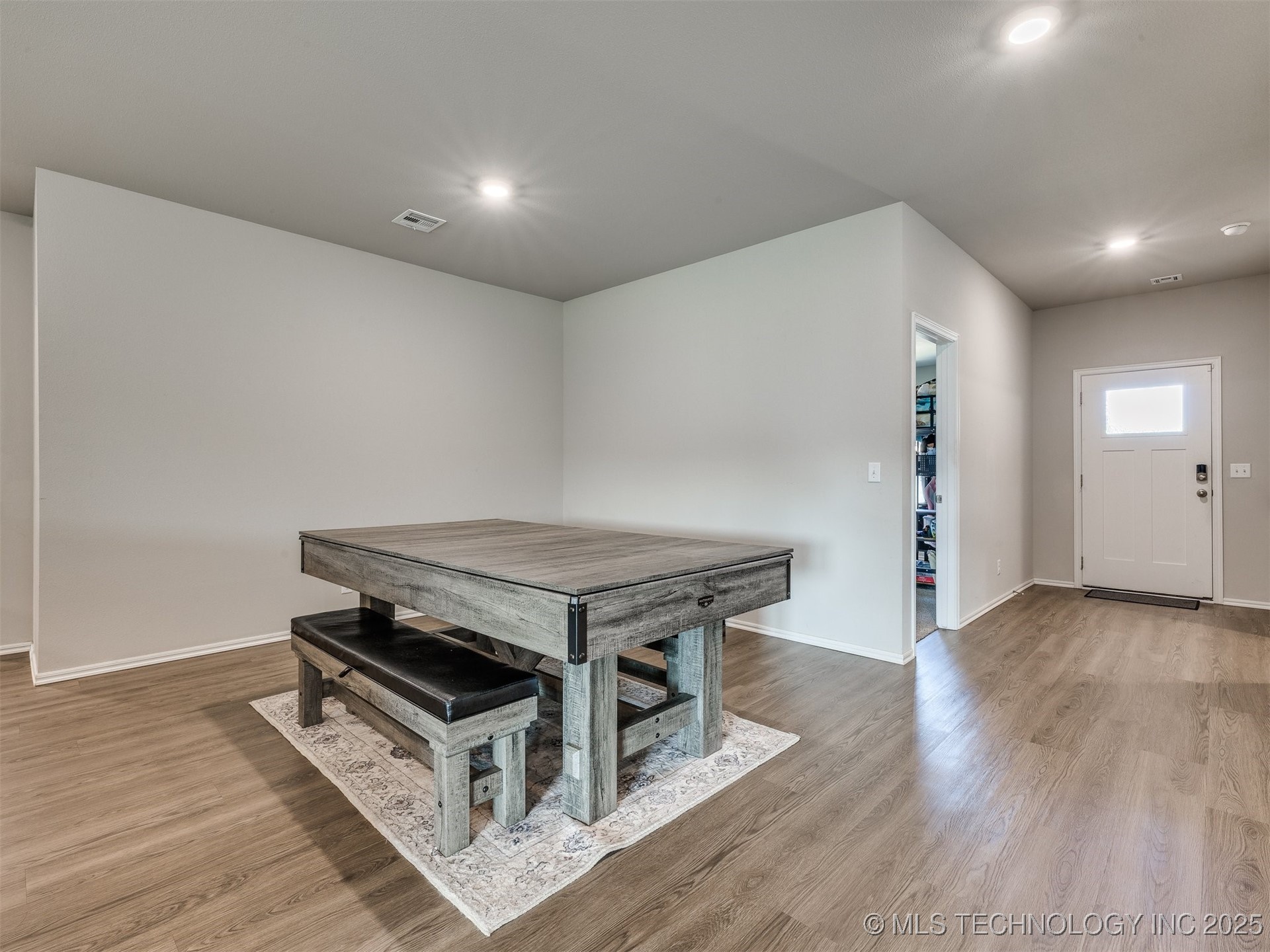 2701 Se Spring Creek Street Property Photo 6