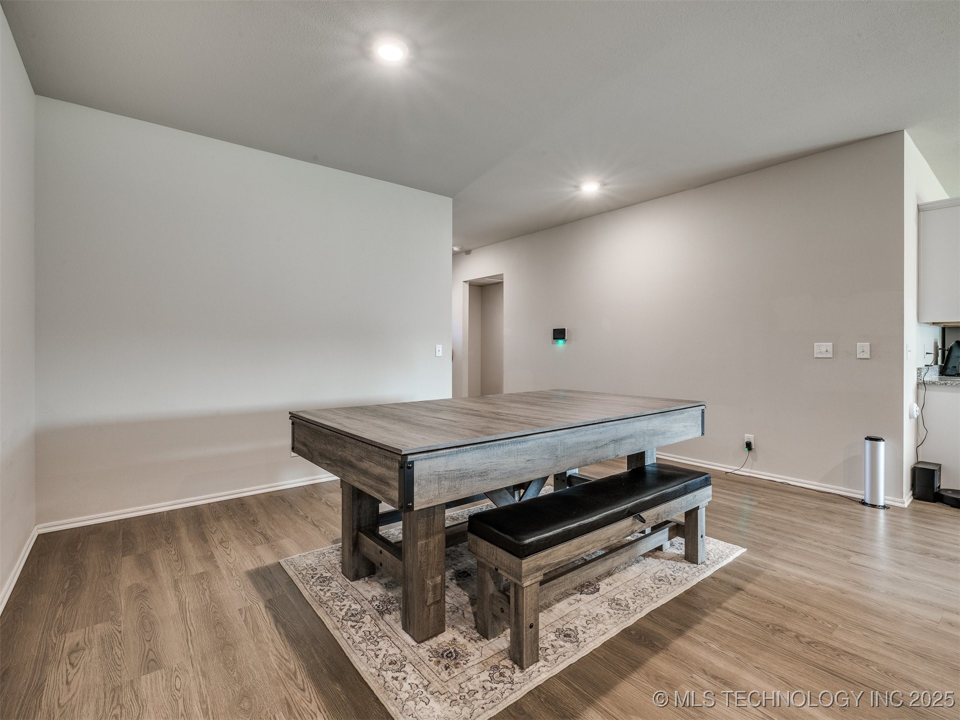 2701 Se Spring Creek Street Property Photo 7
