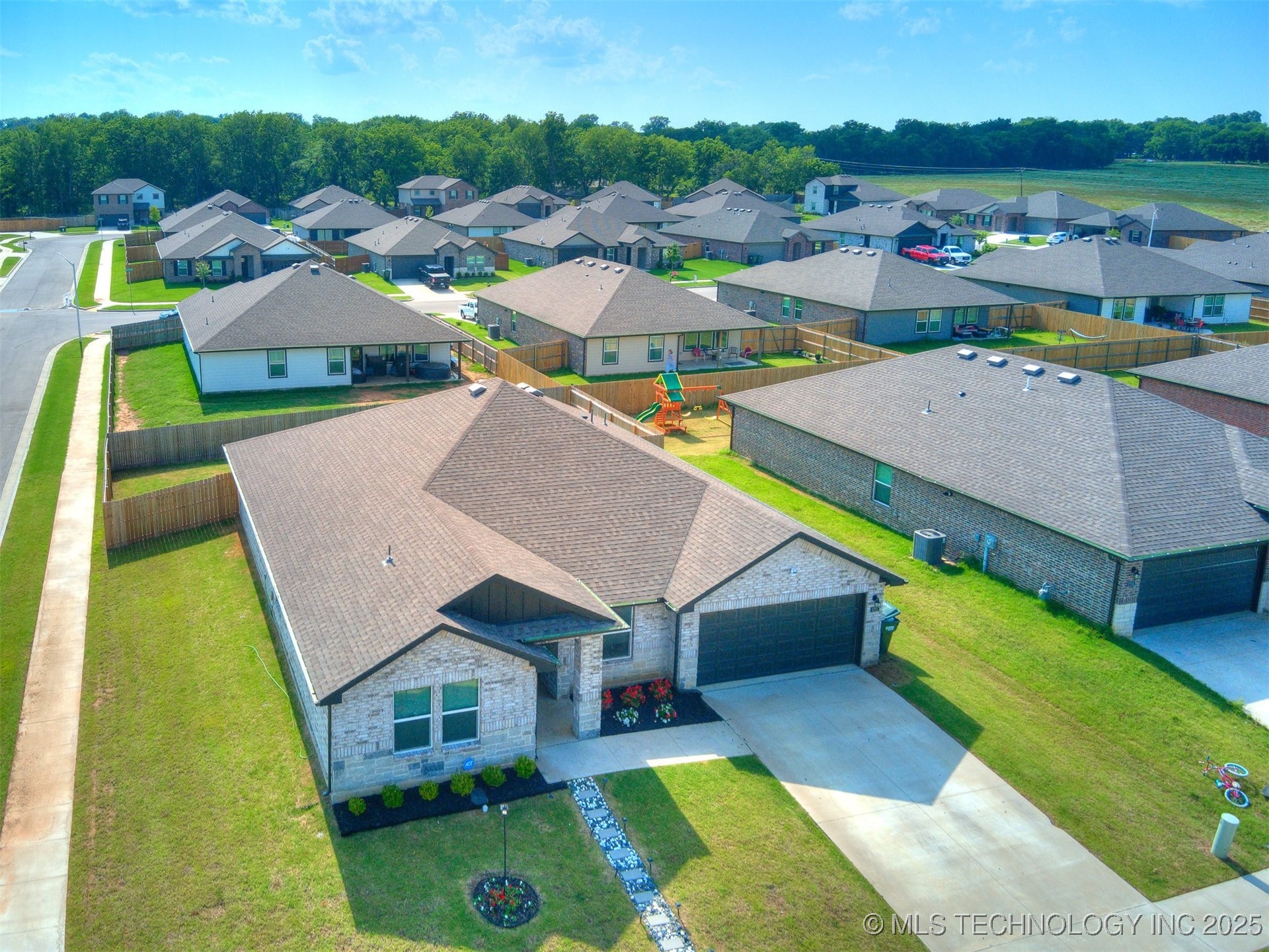 2701 Se Spring Creek Street Property Photo 48