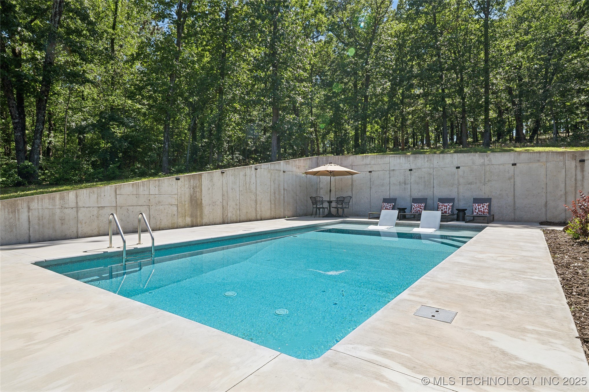 20119 E Willis Road Property Photo 43