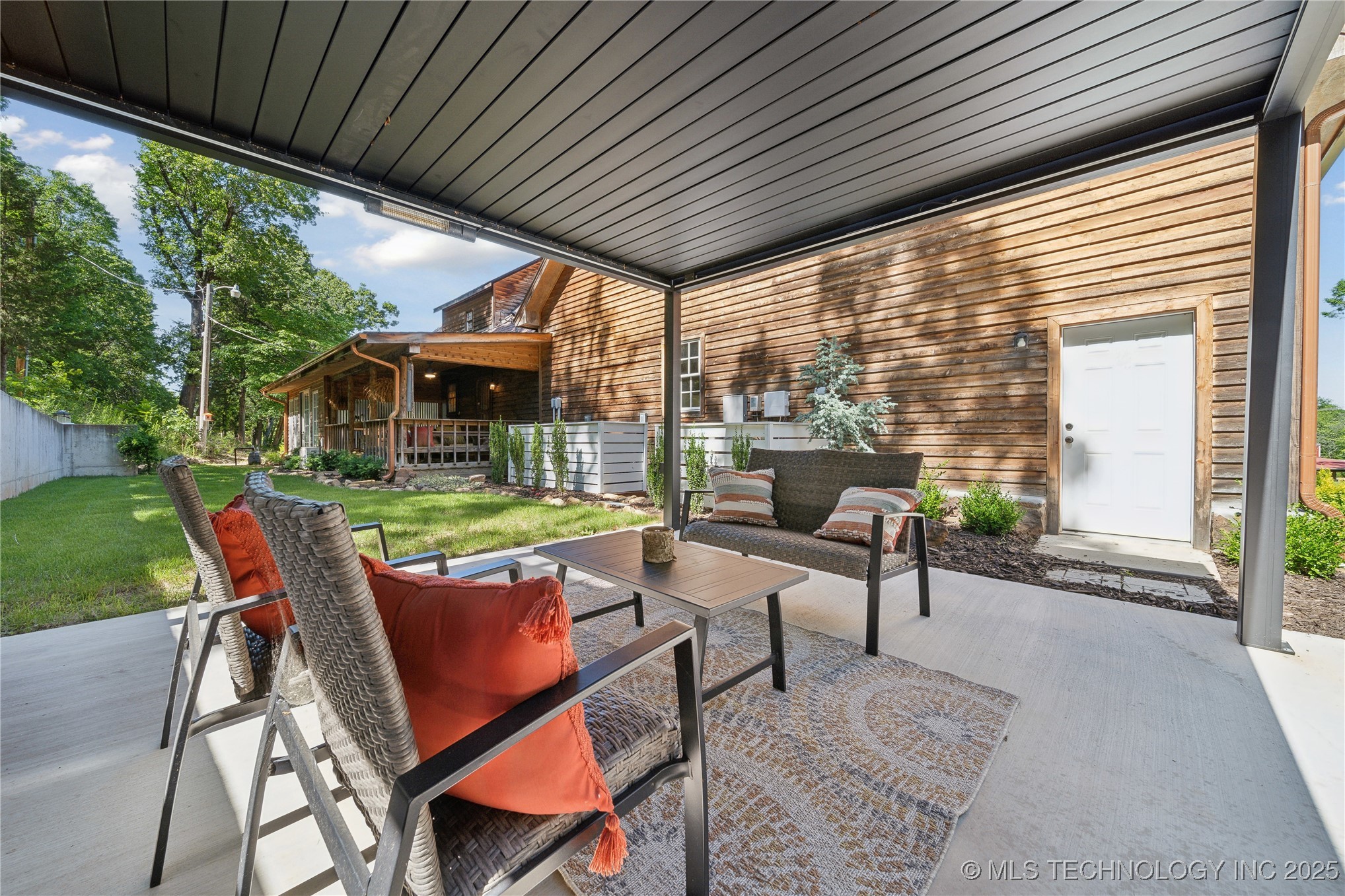 20119 E Willis Road Property Photo 46