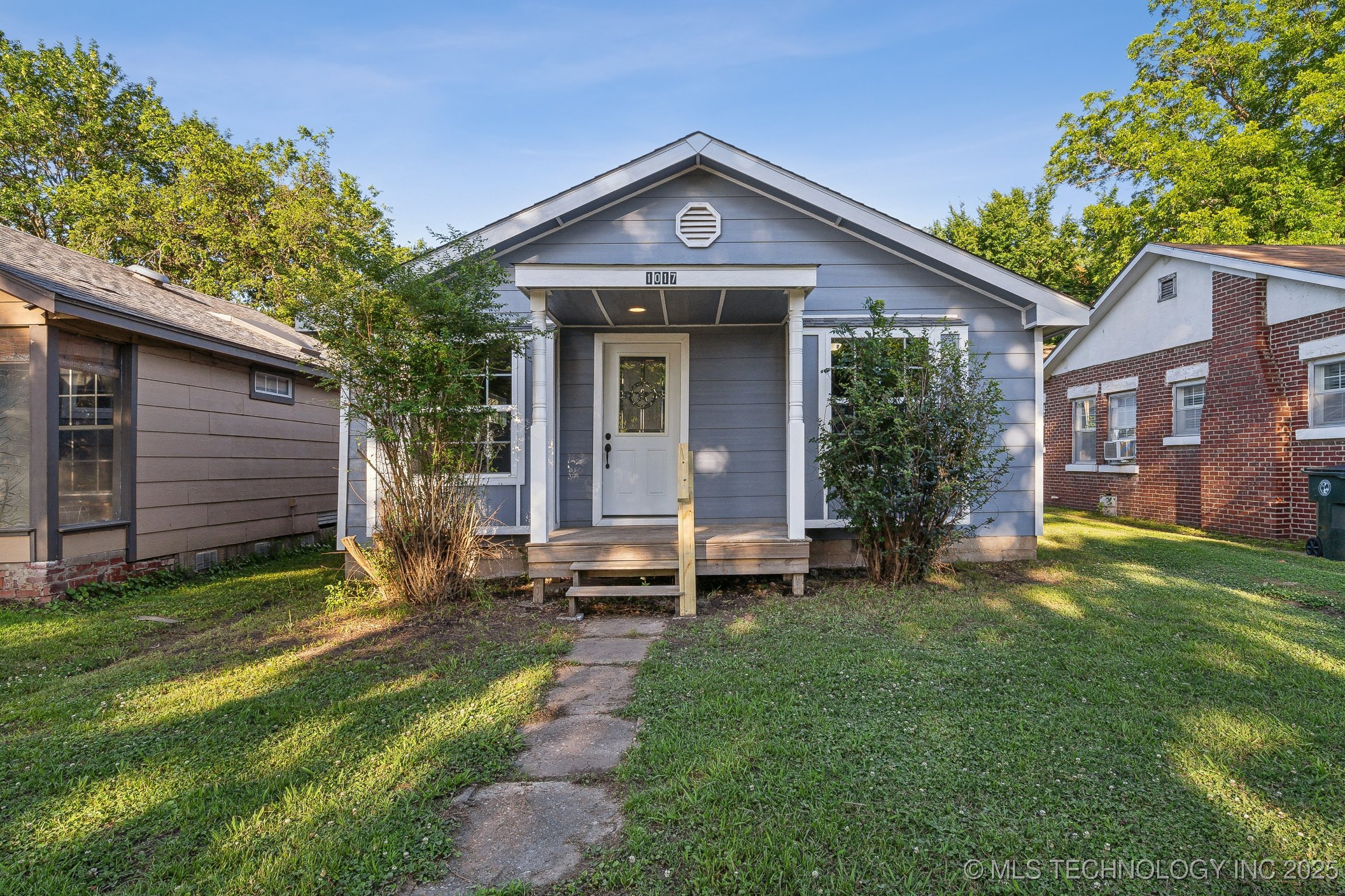 1017 N Oklahoma Avenue Property Photo 1