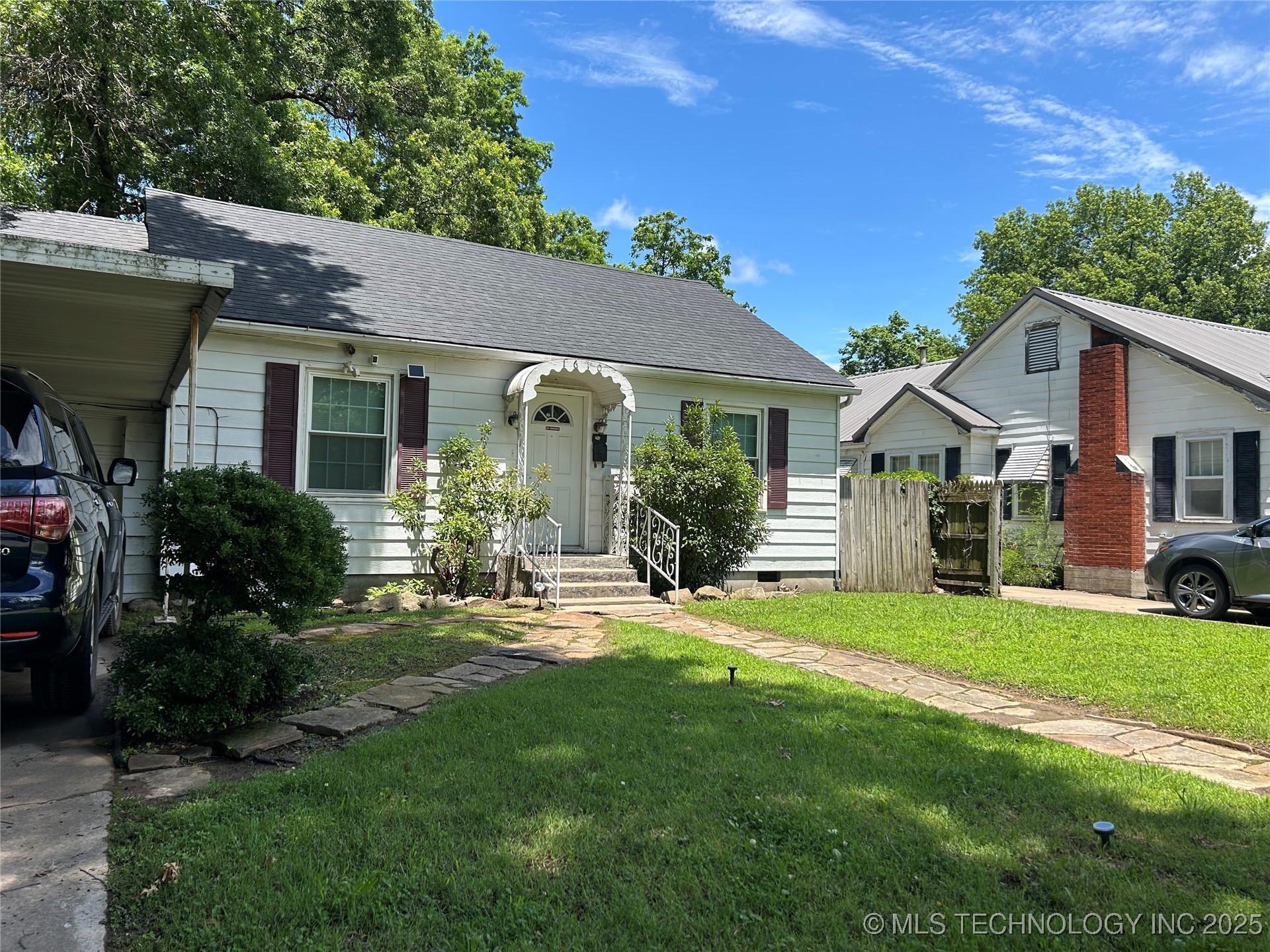 1610 Hayes St Property Photo