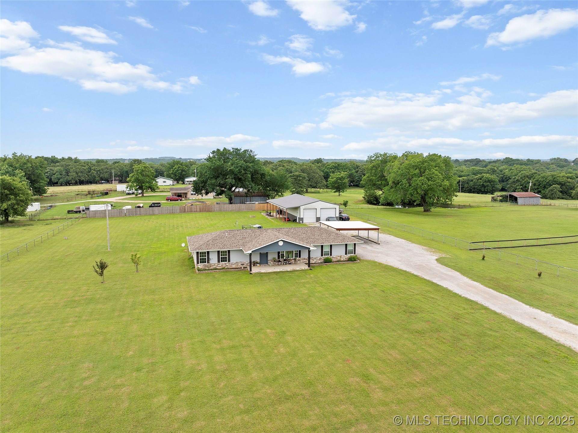 12131 Rustic Acres Drive Property Photo 1