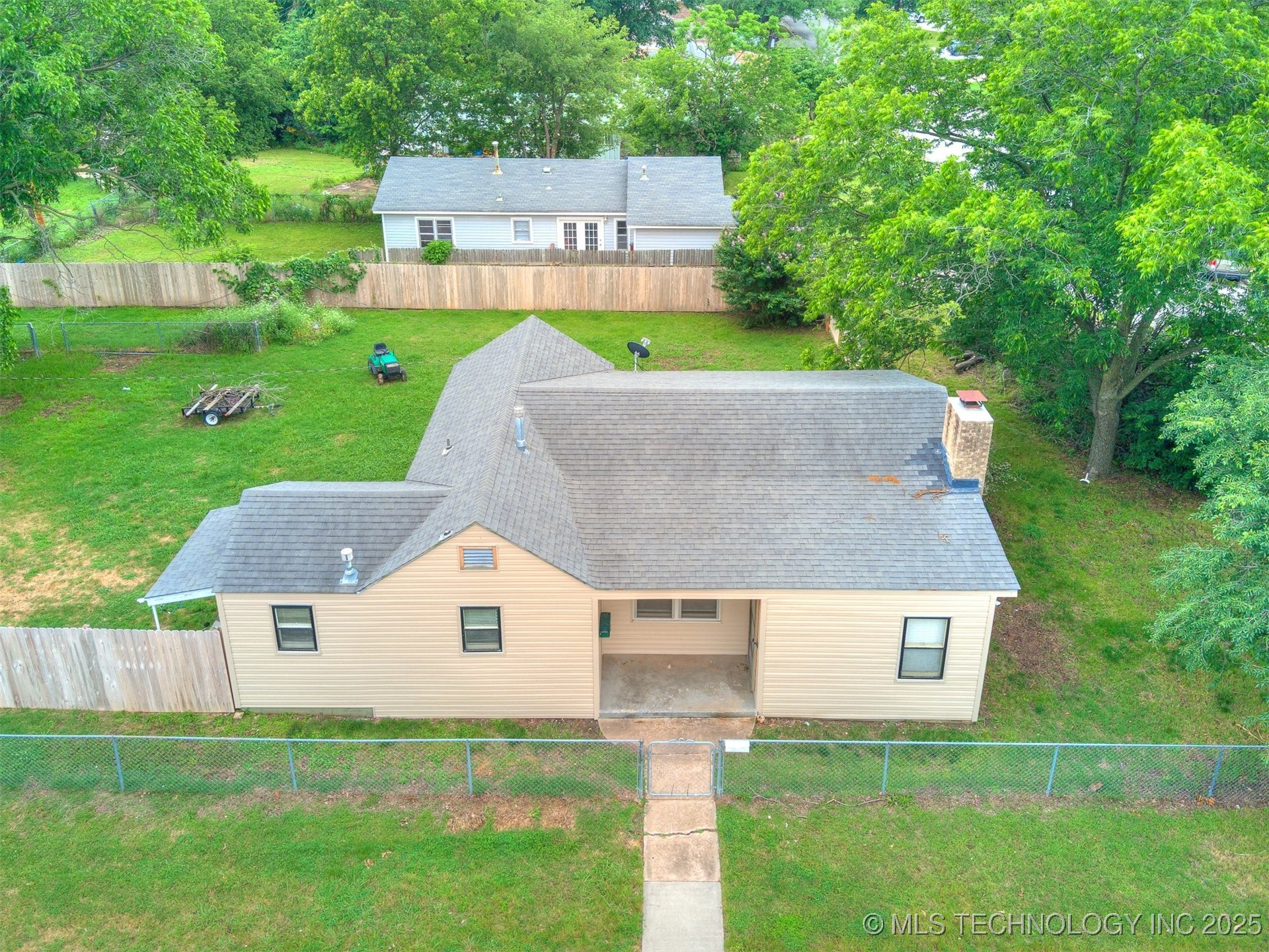 403 S 67th East Avenue Property Photo