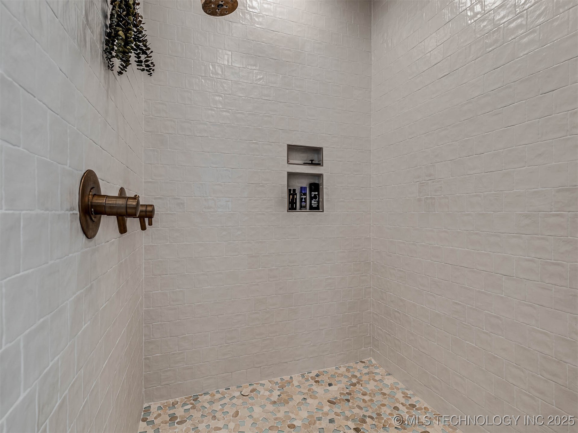 10321 S Gary Place E Property Photo 23