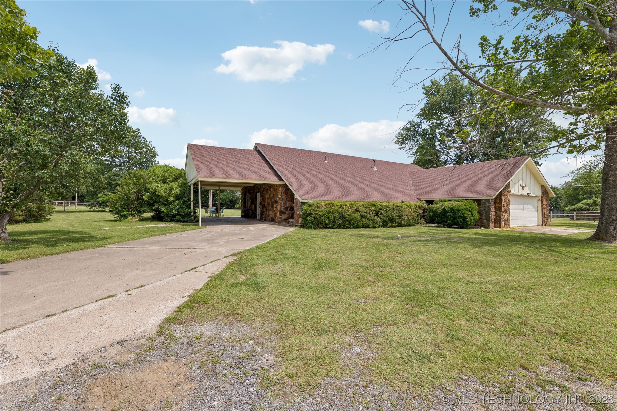 242 Weatherman Street Property Photo 1