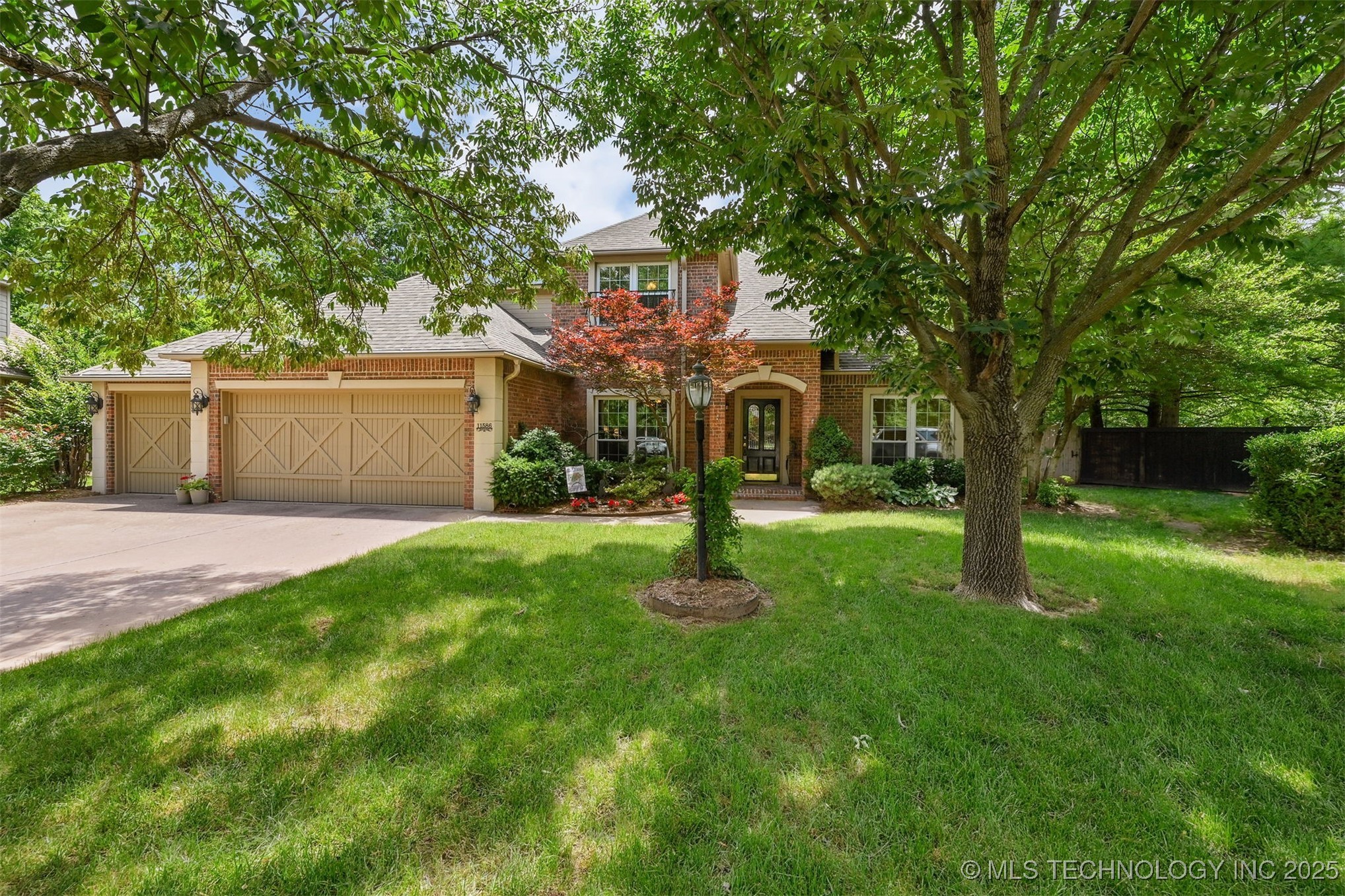11586 S 66th East Avenue Property Photo