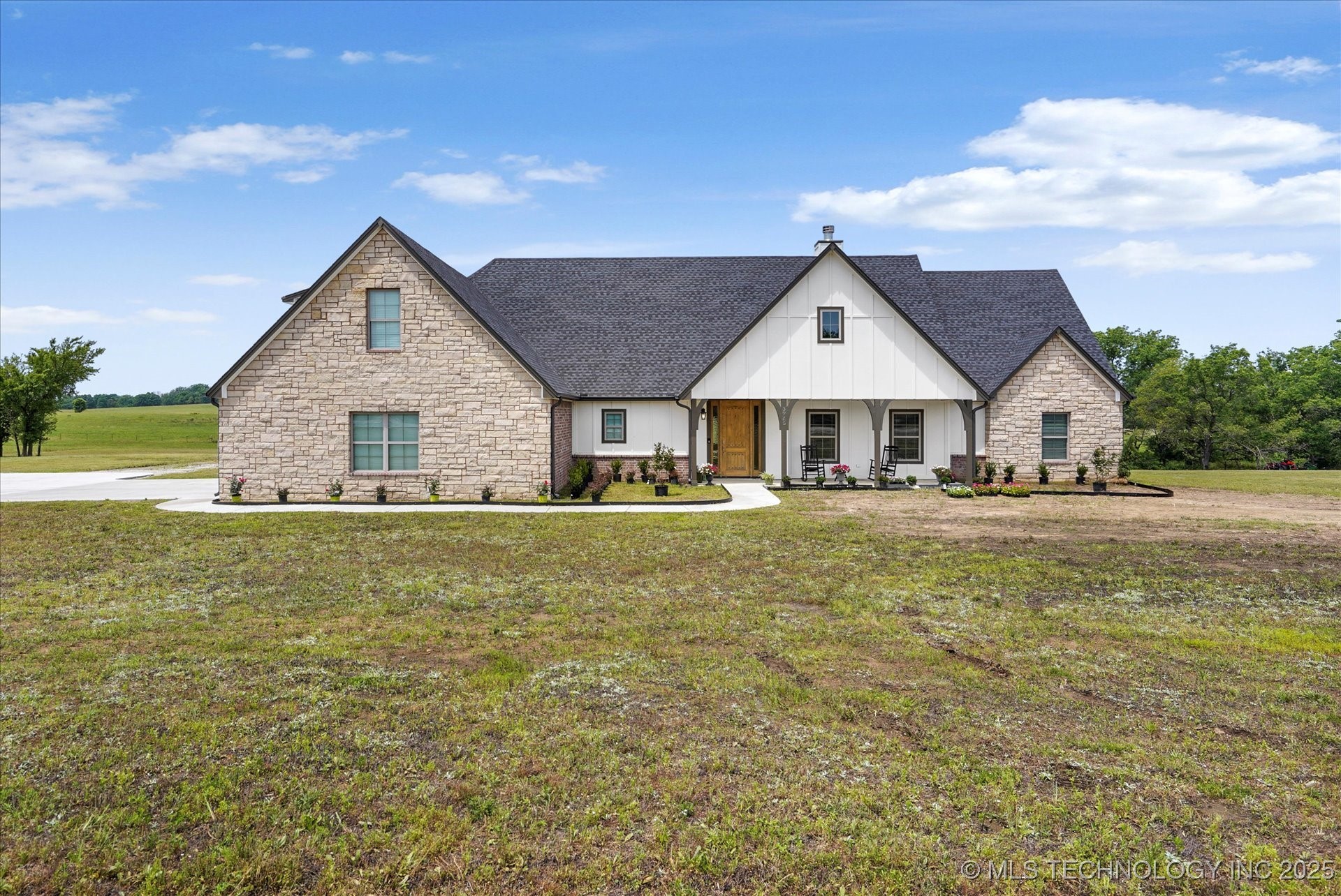 30185 N 3994 Drive Property Photo 1