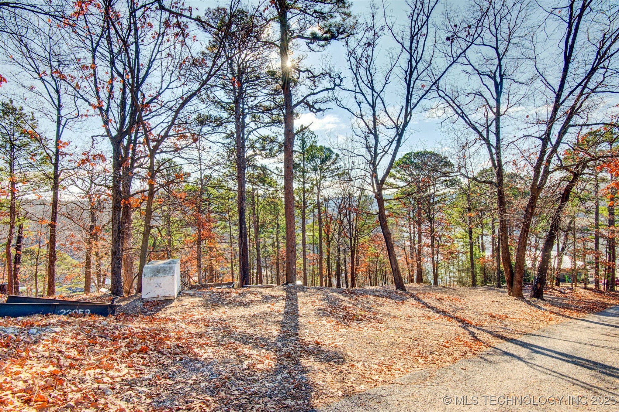 505 Private Road 091 Property Photo 1