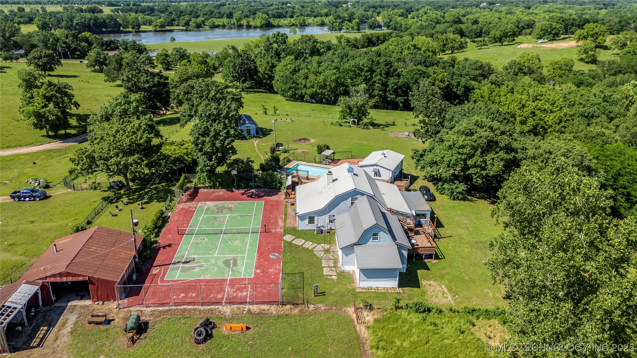 168 Murray Lane Property Photo 3