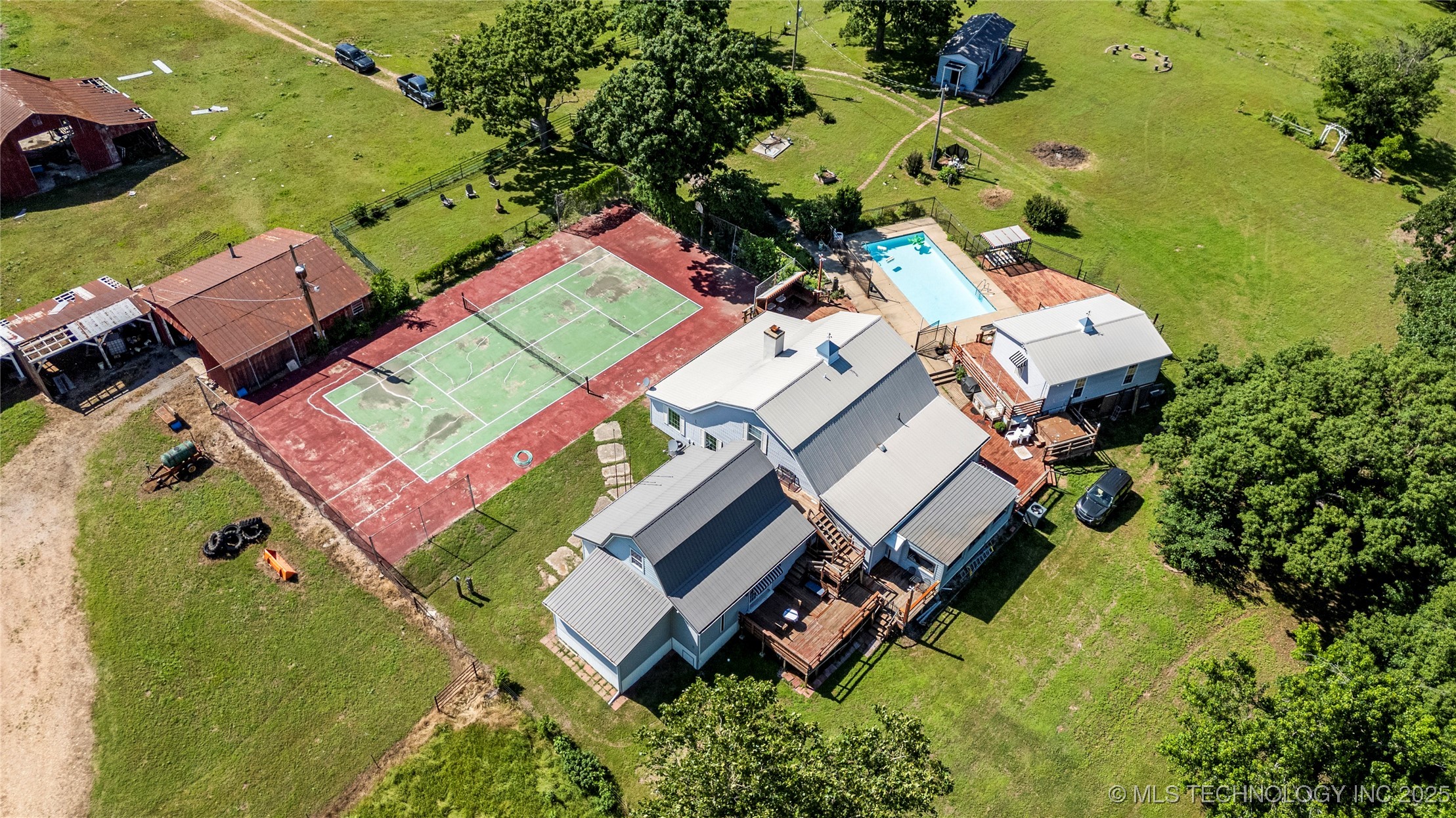 168 Murray Lane Property Photo 6