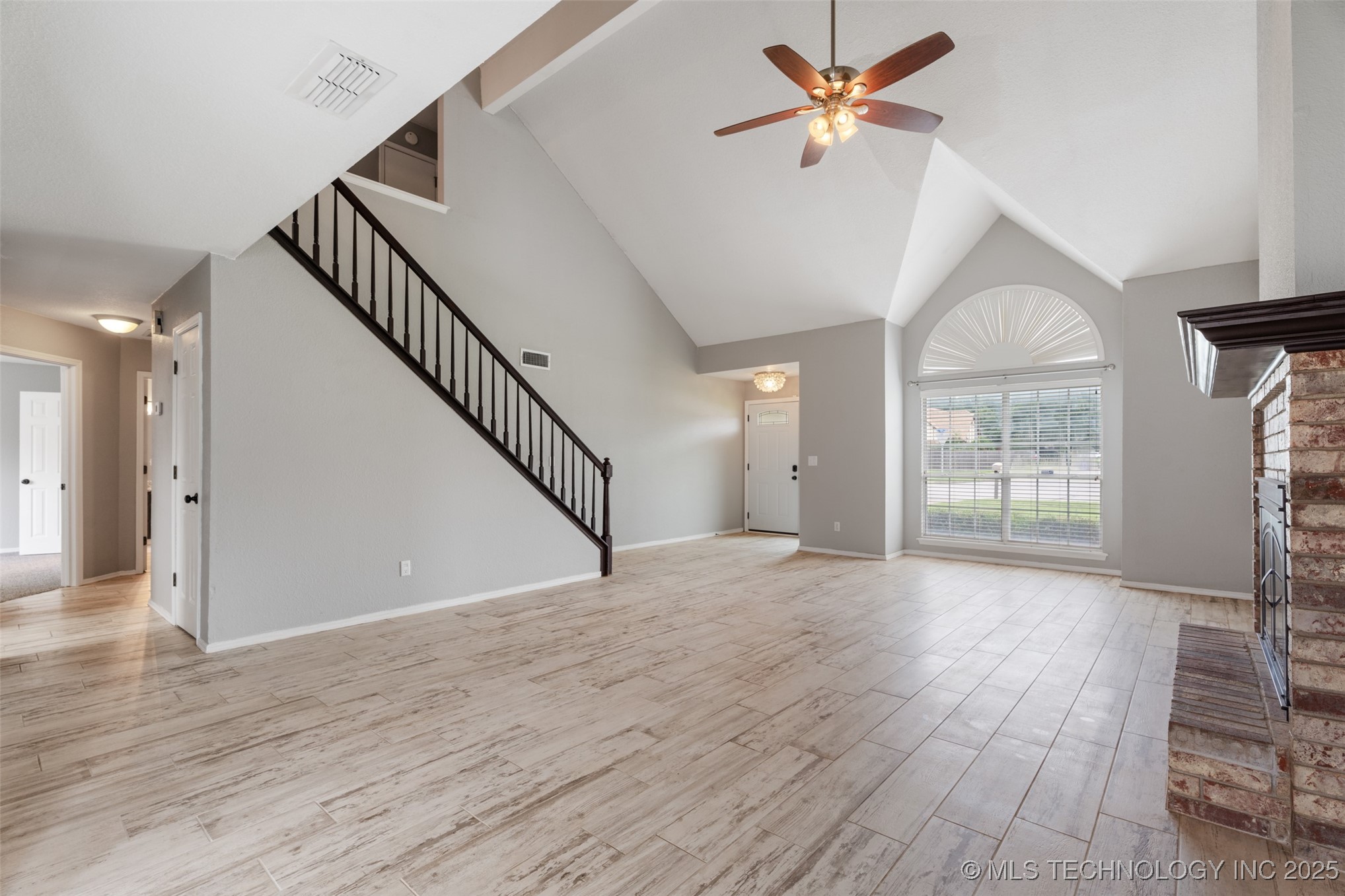 1802 S Fir Place Property Photo 7