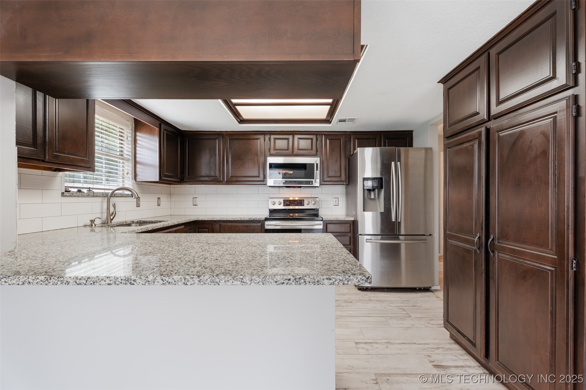 1802 S Fir Place Property Photo 10