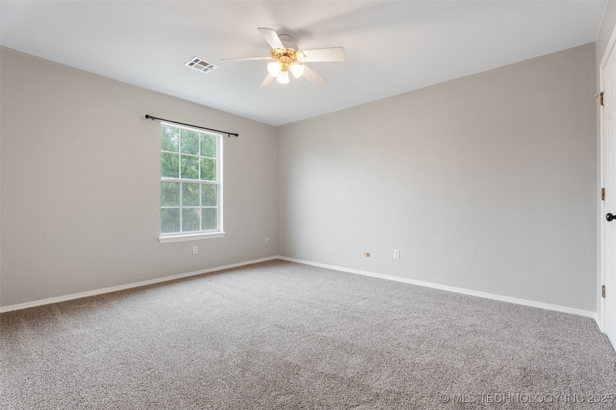 1802 S Fir Place Property Photo 23