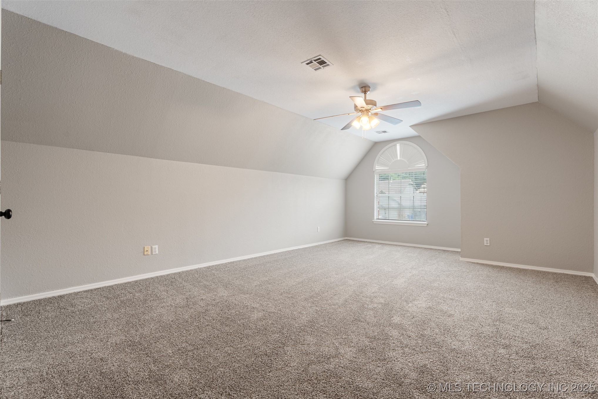 1802 S Fir Place Property Photo 25