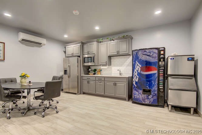 11160 S 225th East Avenue Property Photo 31