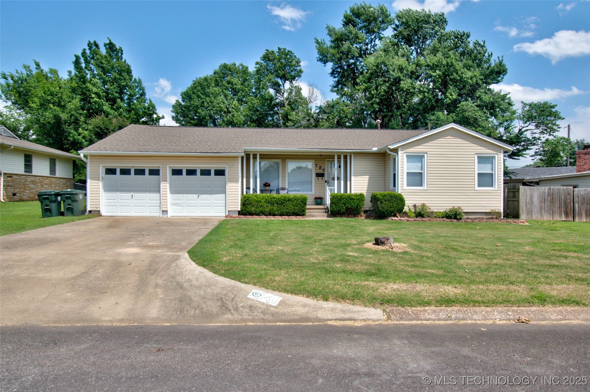 120 S Camden Street Property Photo 1