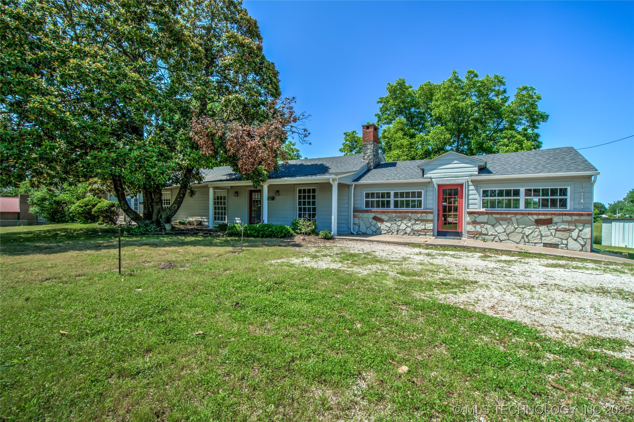 2600 Arlington Property Photo 6