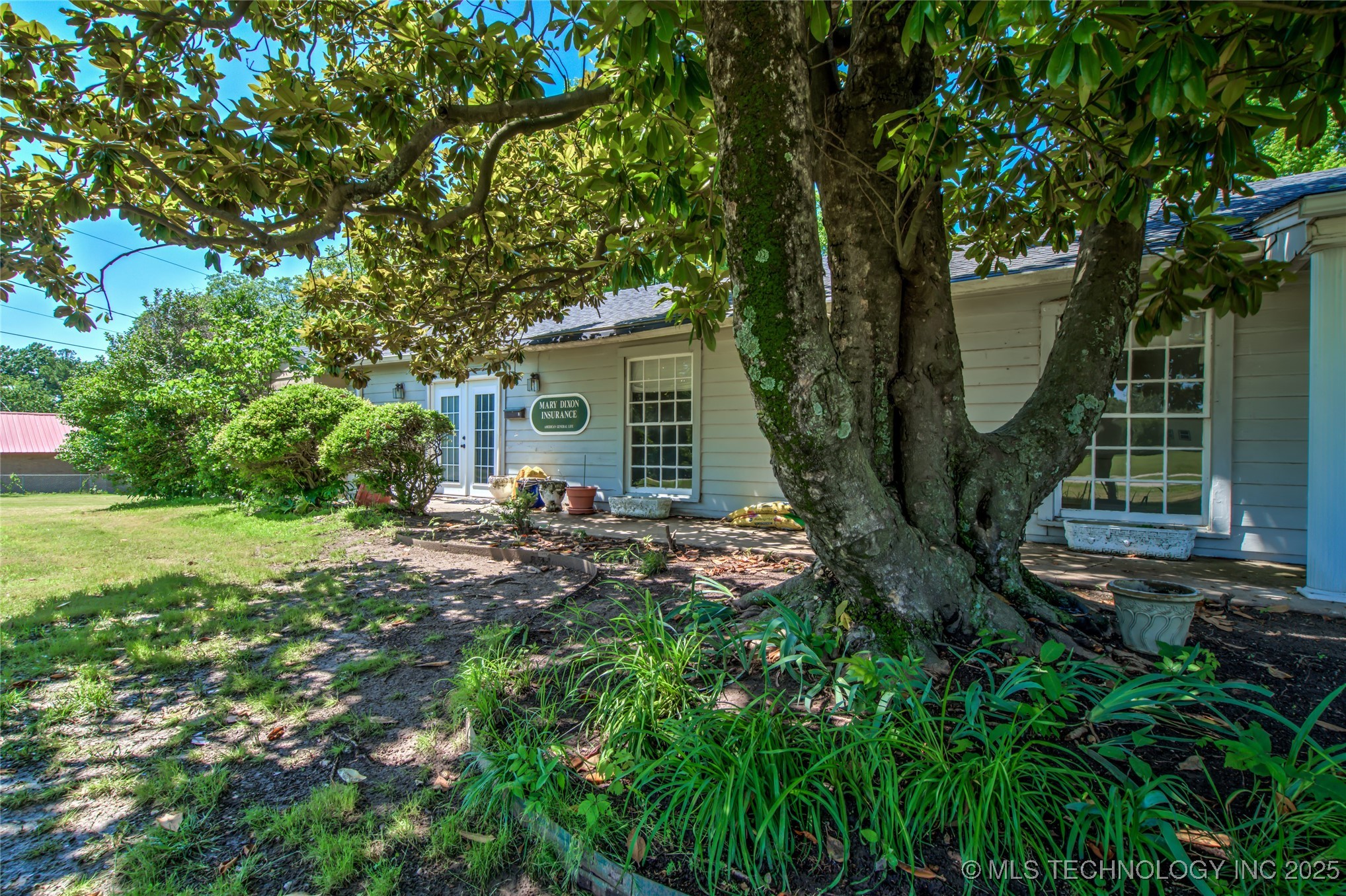 2600 Arlington Property Photo 14