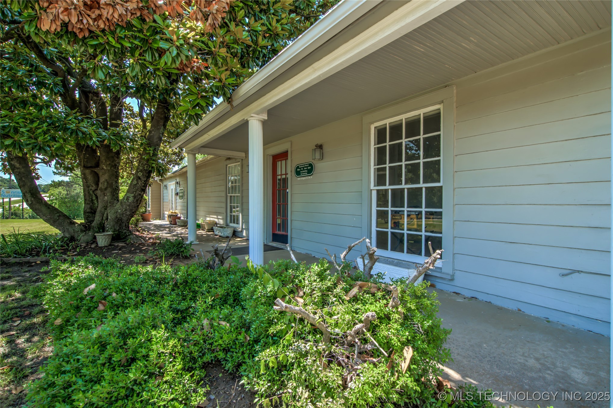 2600 Arlington Property Photo 16