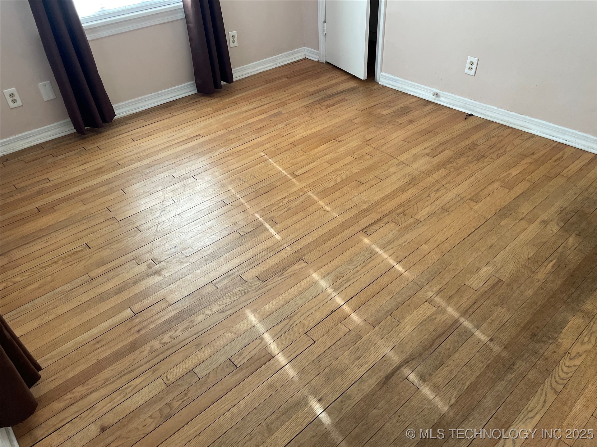141 N College Avenue Property Photo 11