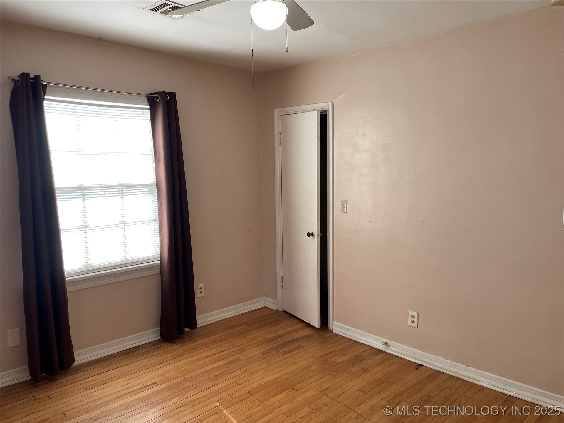 141 N College Avenue Property Photo 12