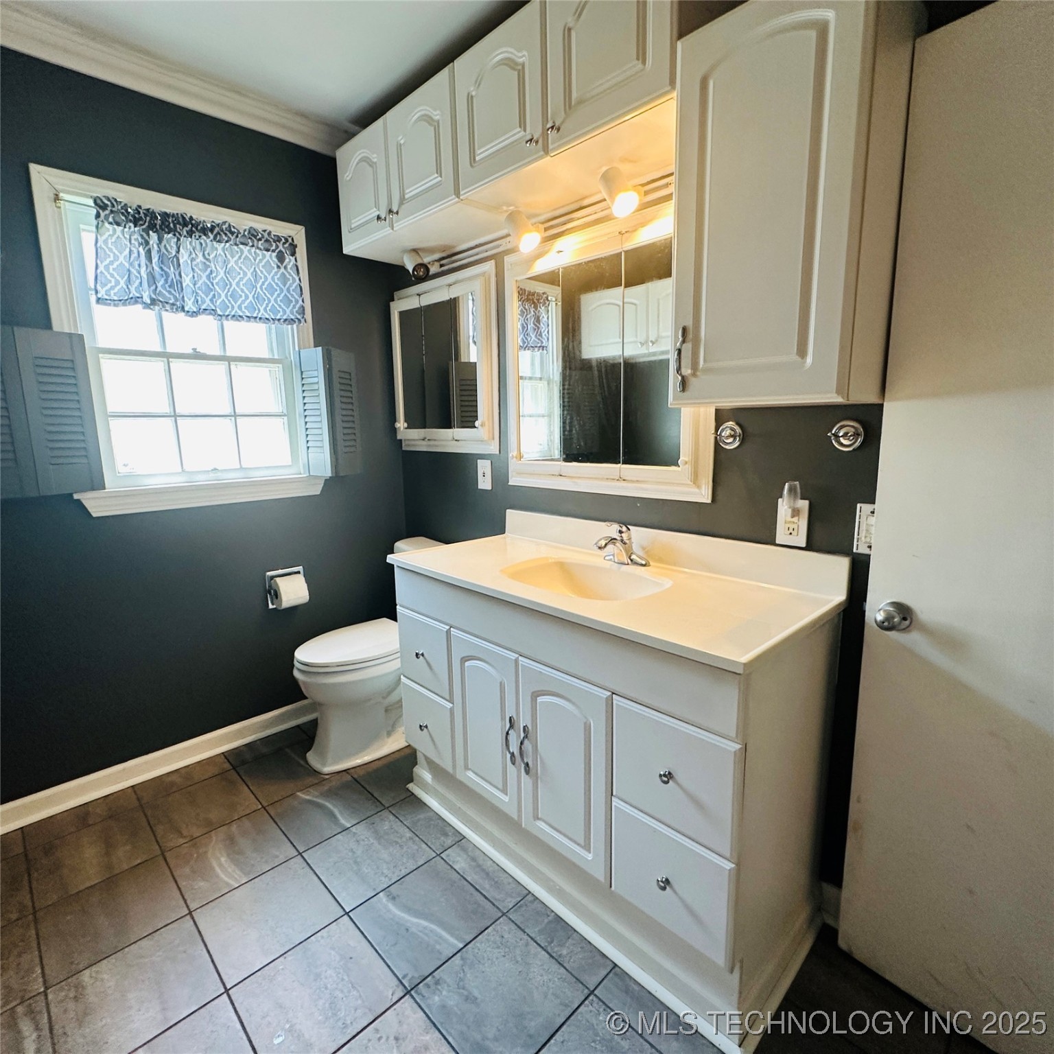 141 N College Avenue Property Photo 22