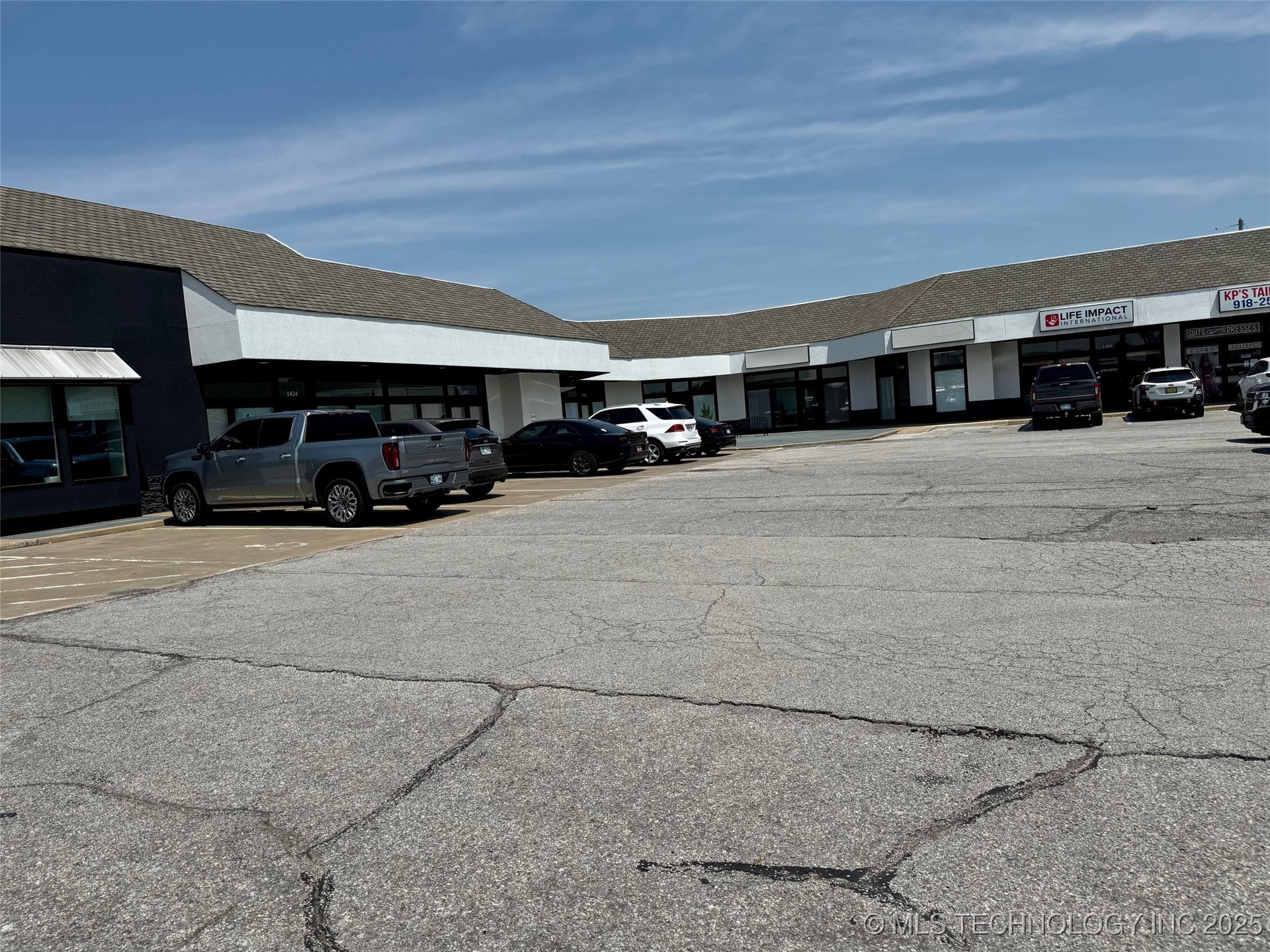 1400 W Kenosha Street Property Photo