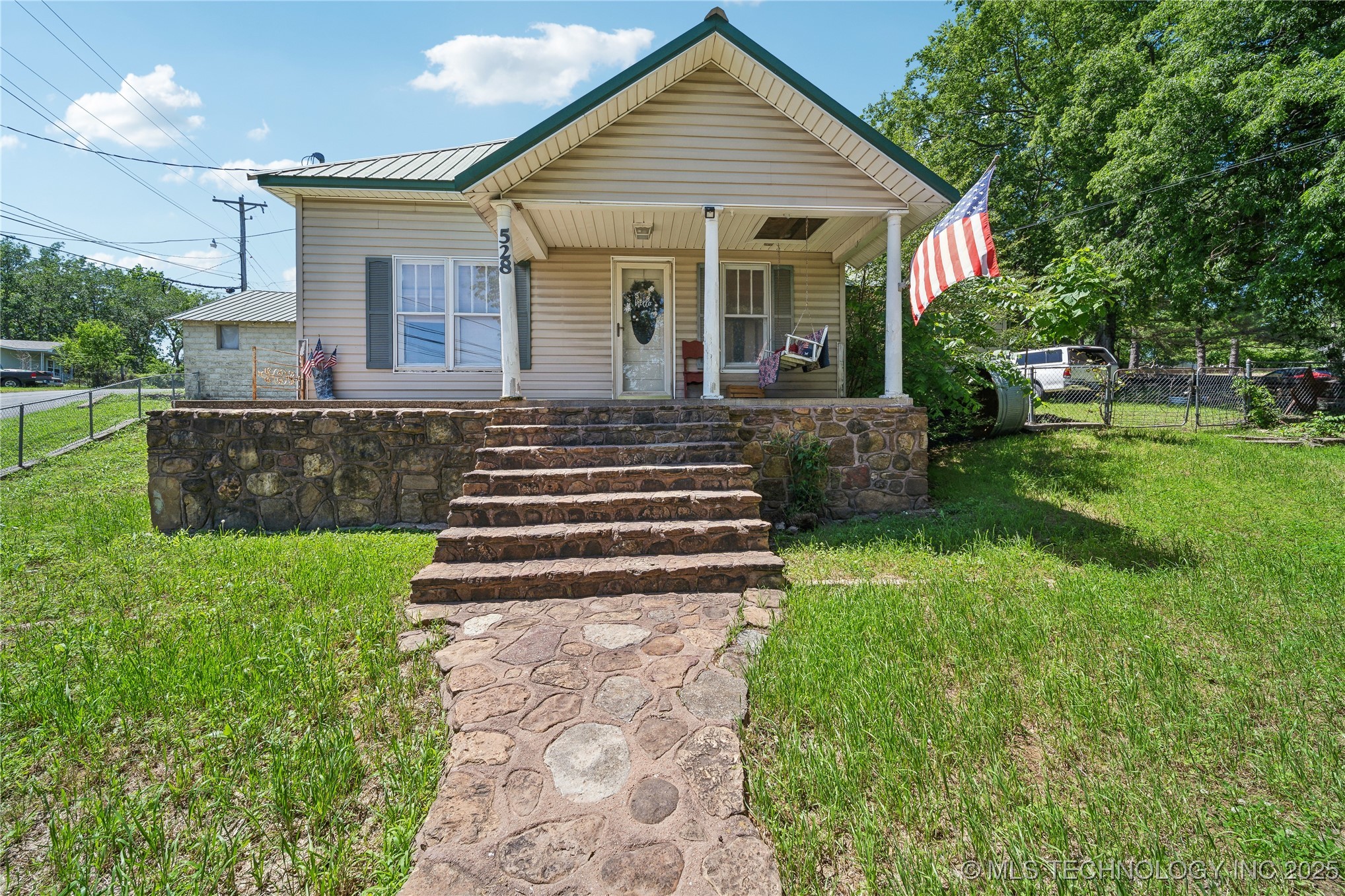 528 S Muskogee Property Photo 1