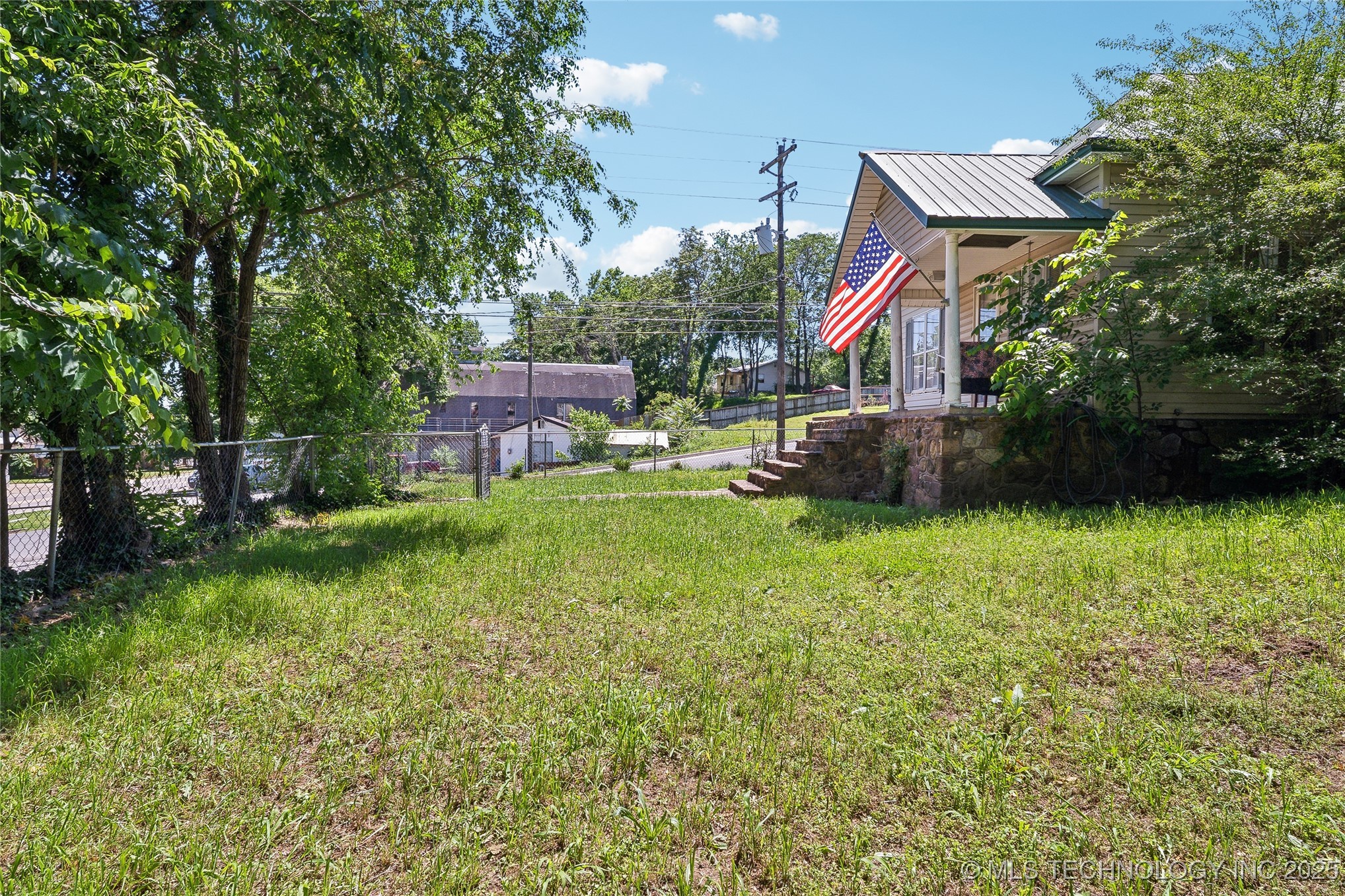 528 S Muskogee Property Photo 3