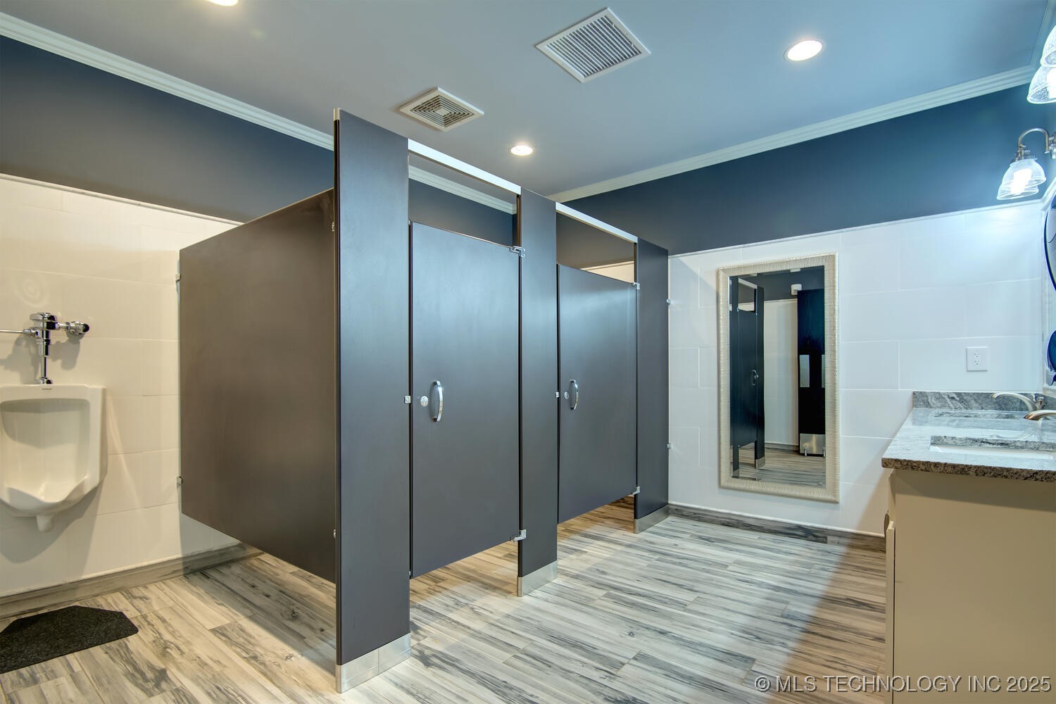 11200 S 225th East Avenue Property Photo 17