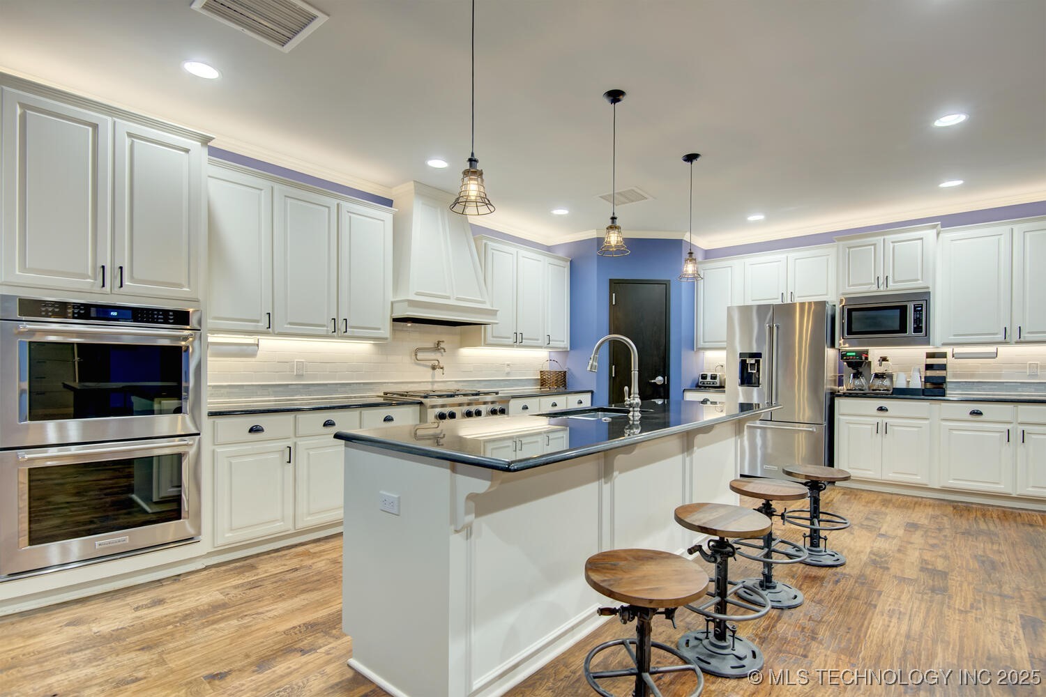 11200 S 225th East Avenue Property Photo 20