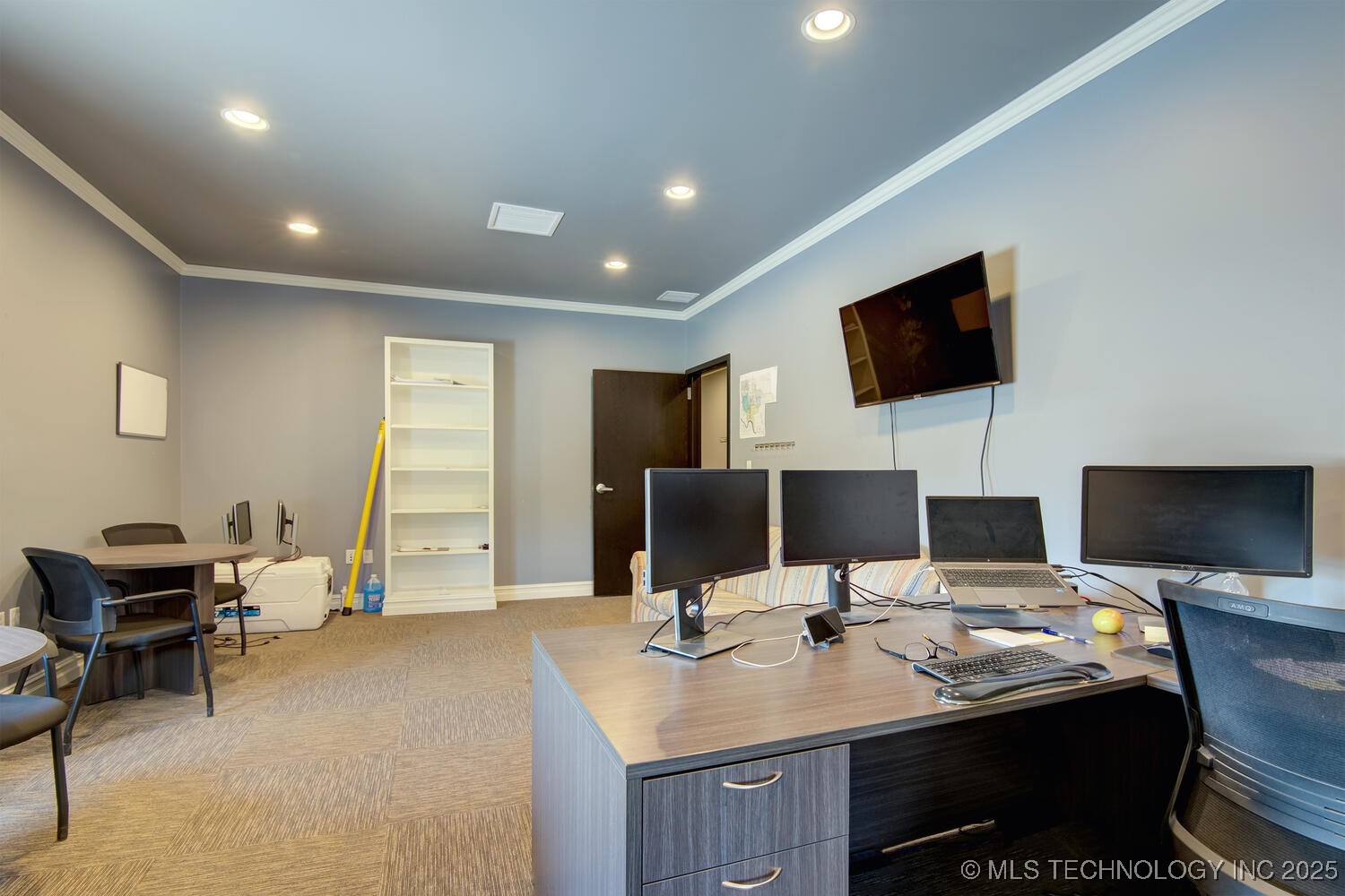 11200 S 225th East Avenue Property Photo 30