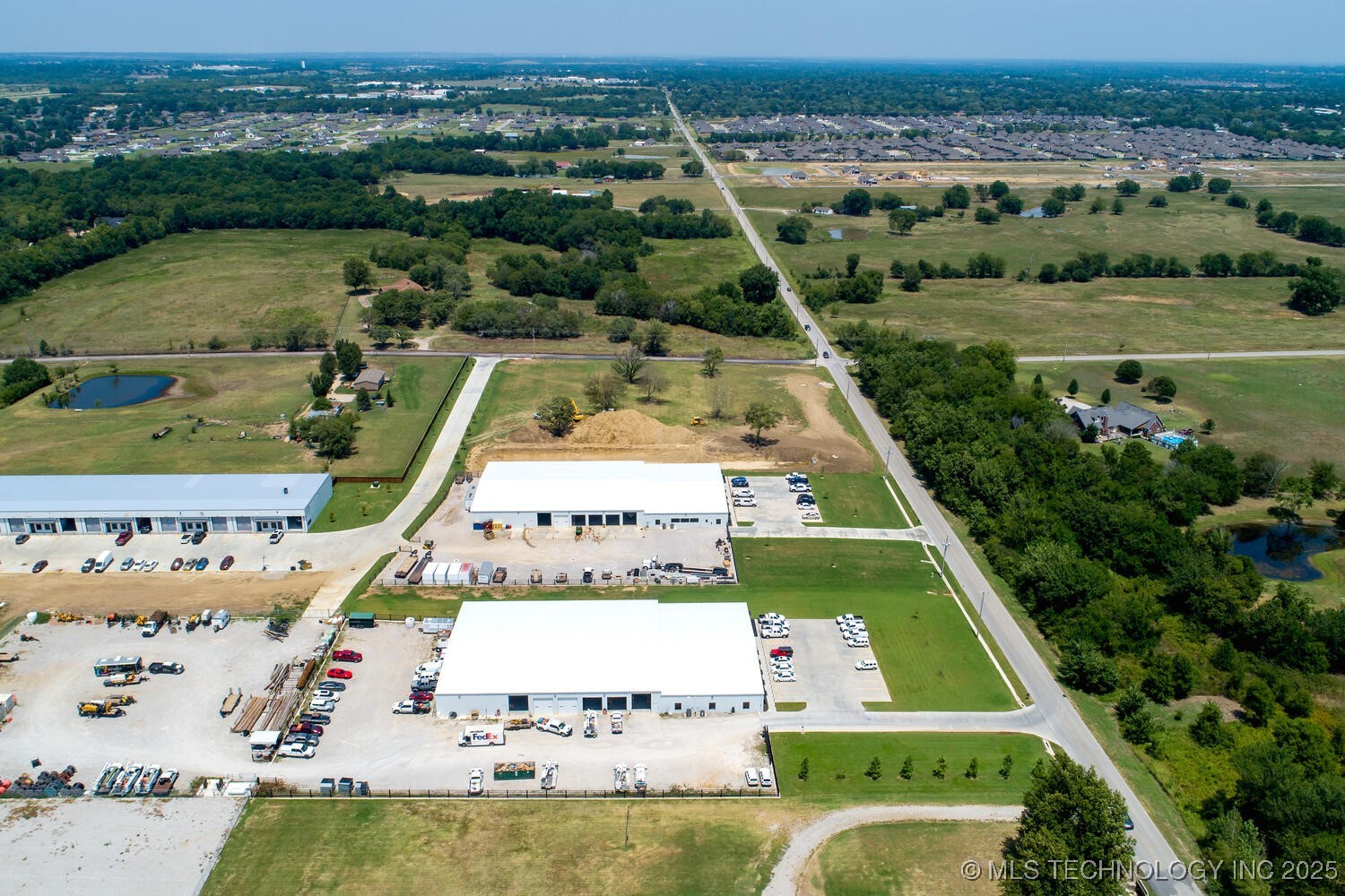 11200 S 225th East Avenue Property Photo 44