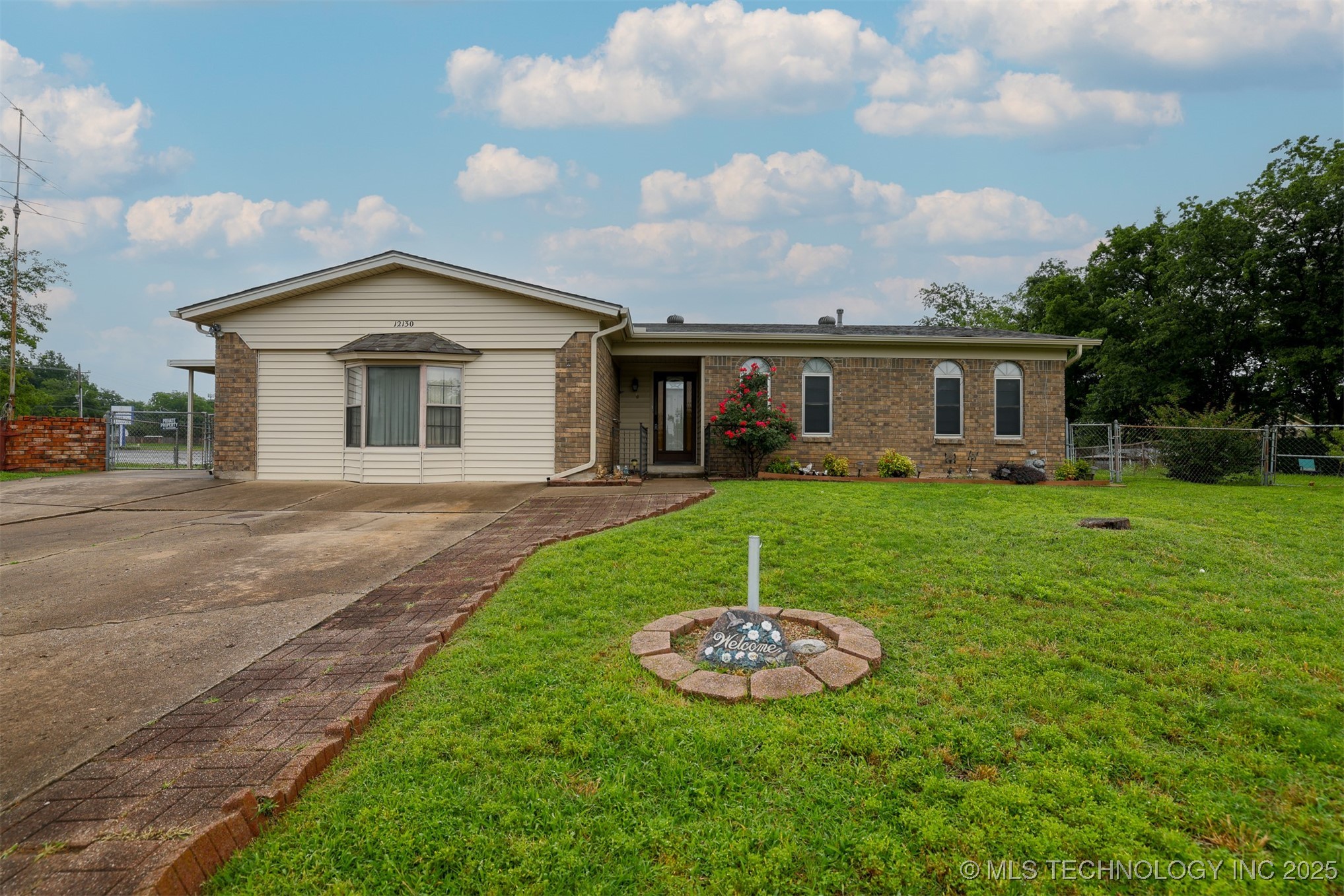 12130 E 21st Place Property Photo 1