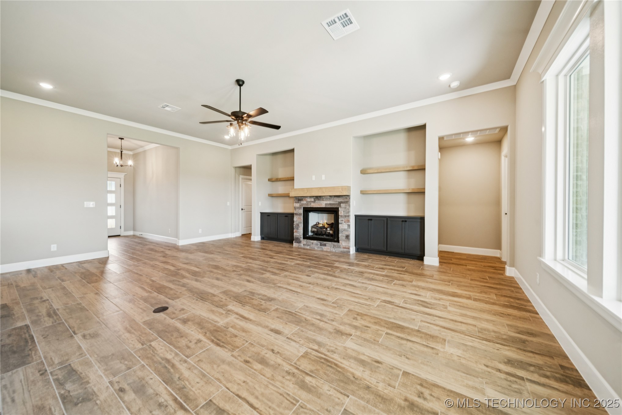 14129 N 54th East Avenue Property Photo 9